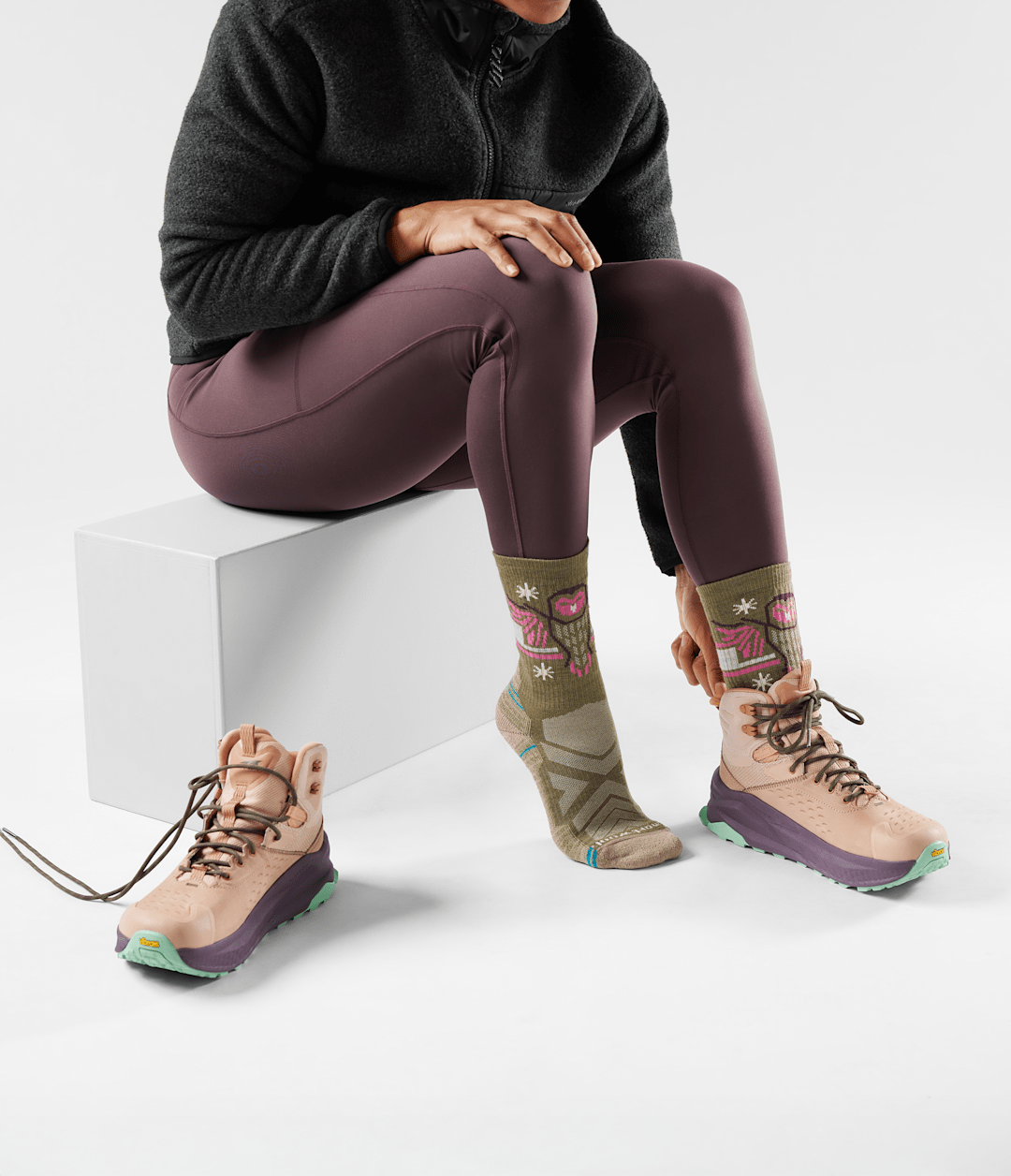The North Face TNF X Smartwool Women's HIKE Light Cushion Hoo Who Crew Socks