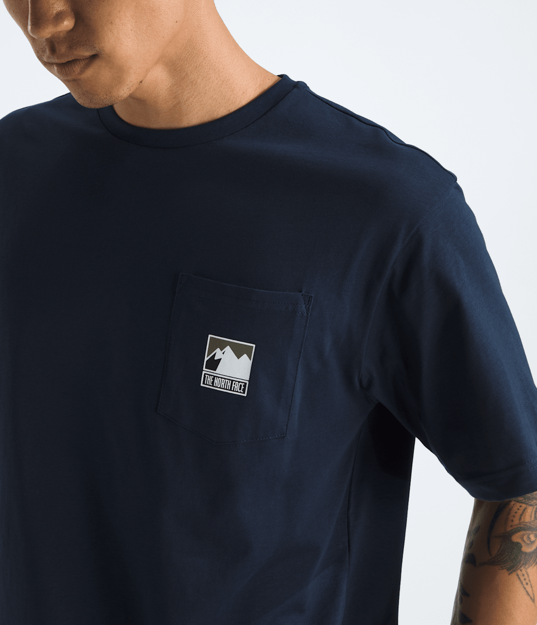 The North Face Men's Mountain Logo Relaxed Pocket Tee