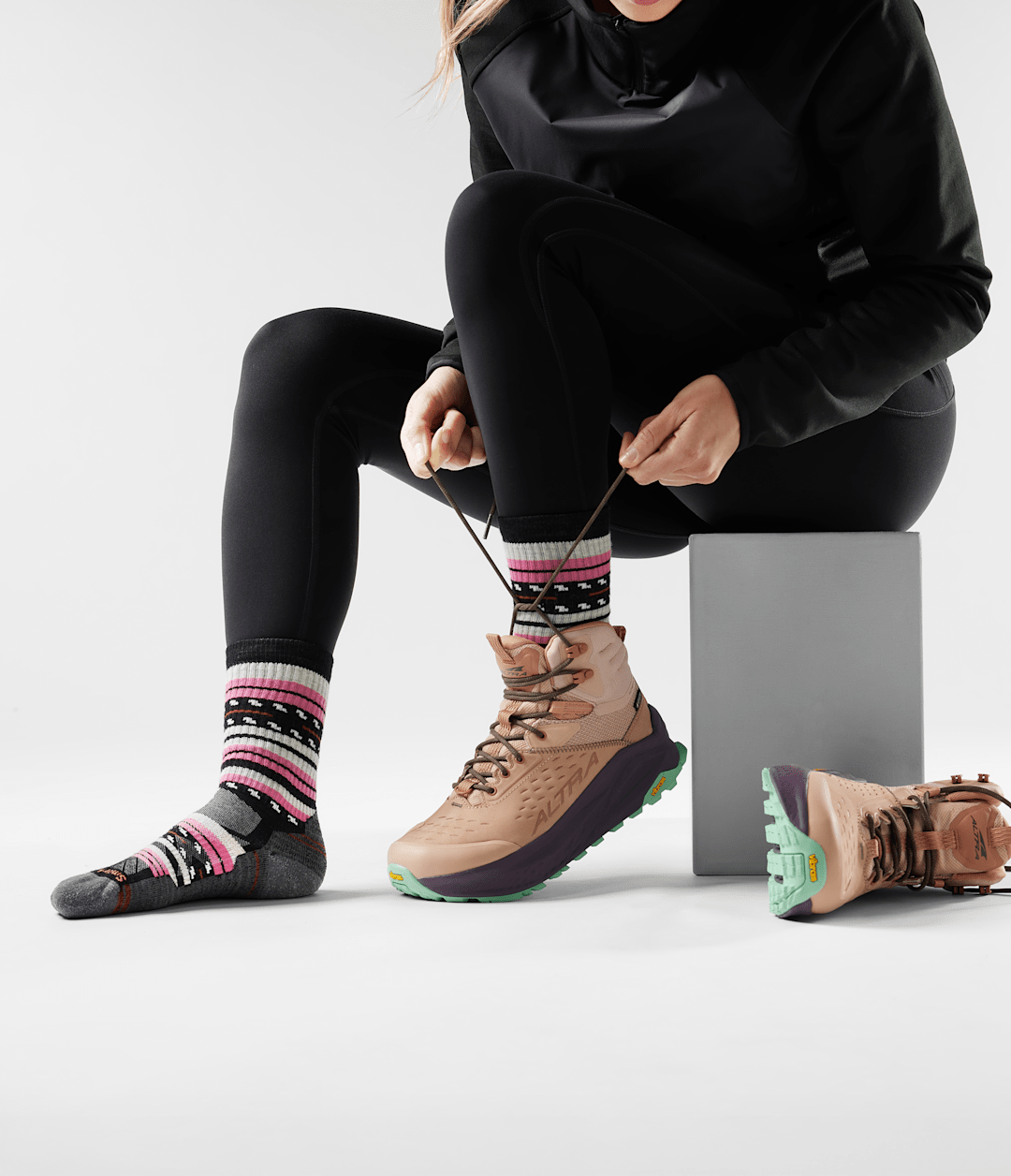 The North Face TNF X Smartwool Women's HIKE Light Cushion Margarita Crew Socks