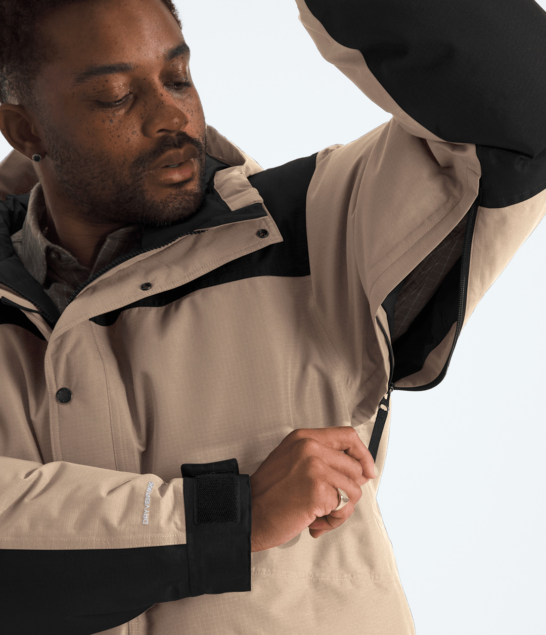 The North Face Men’s Mountain Down Jacket