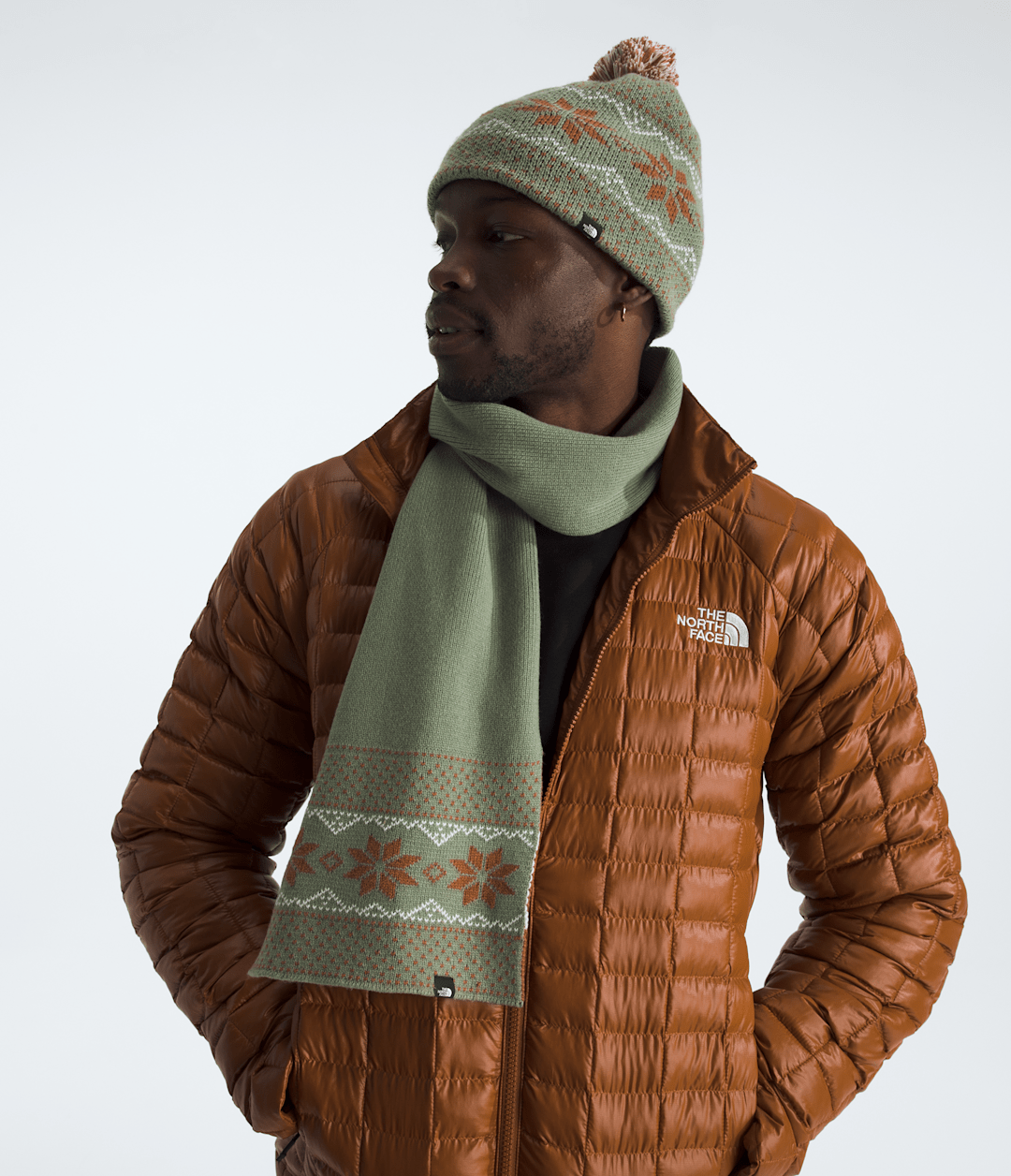 The North Face Cabin Ski Tuke And Scarf Set