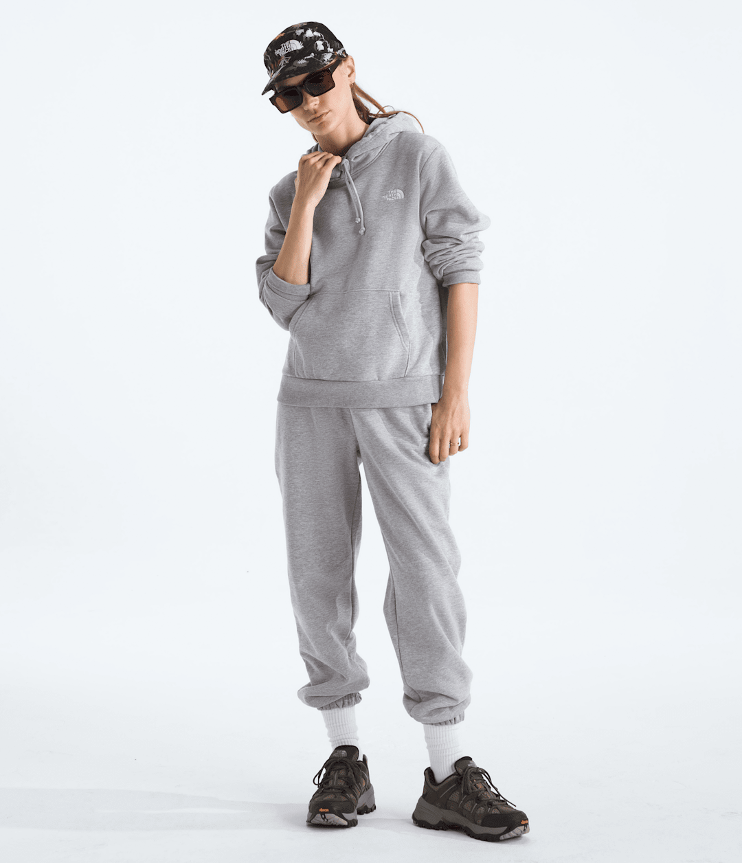 The North Face Women’s Evolution Simple Dome Regular Hoodie