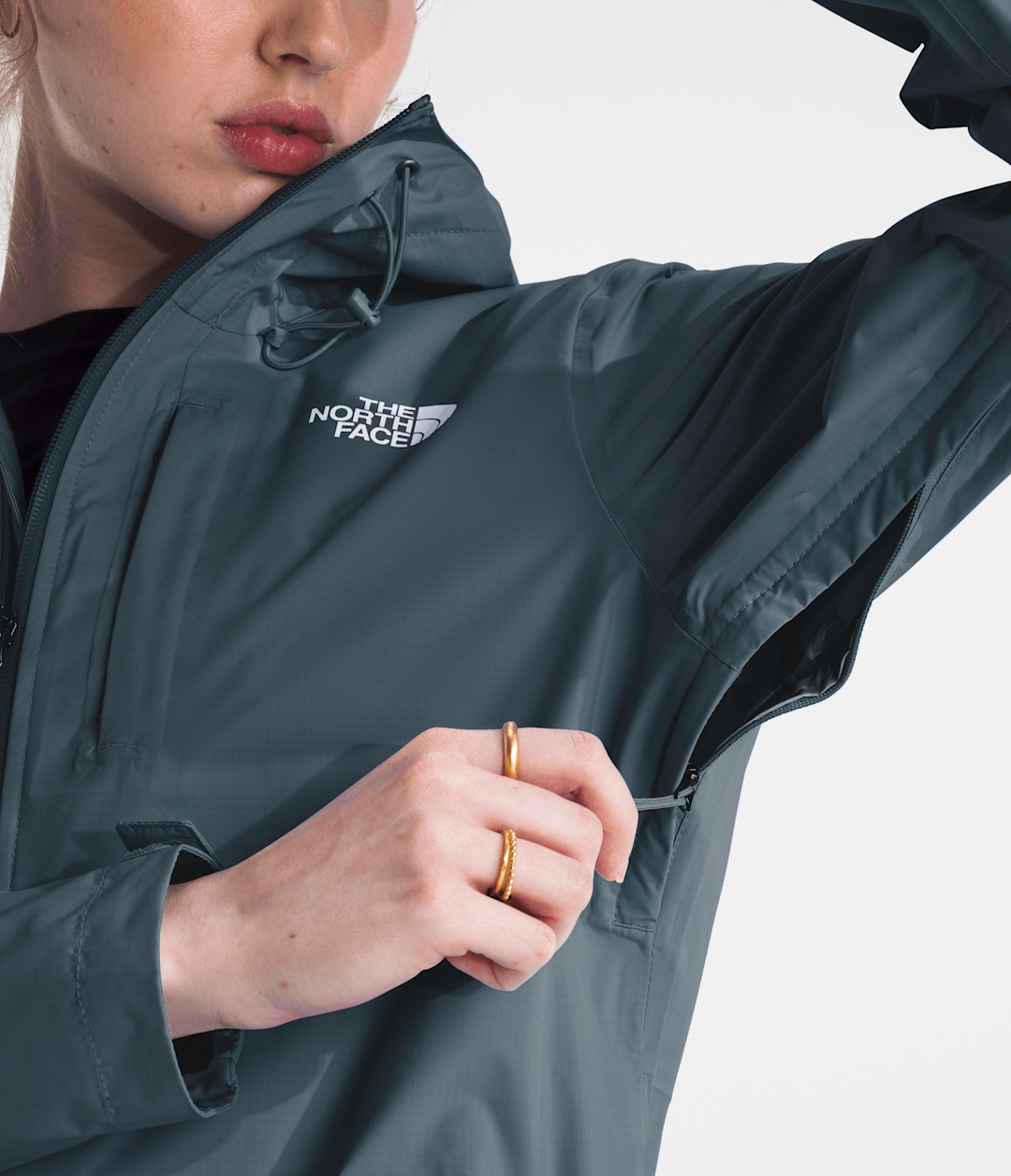 The North Face Women’s Alta Vista Rain Jacket