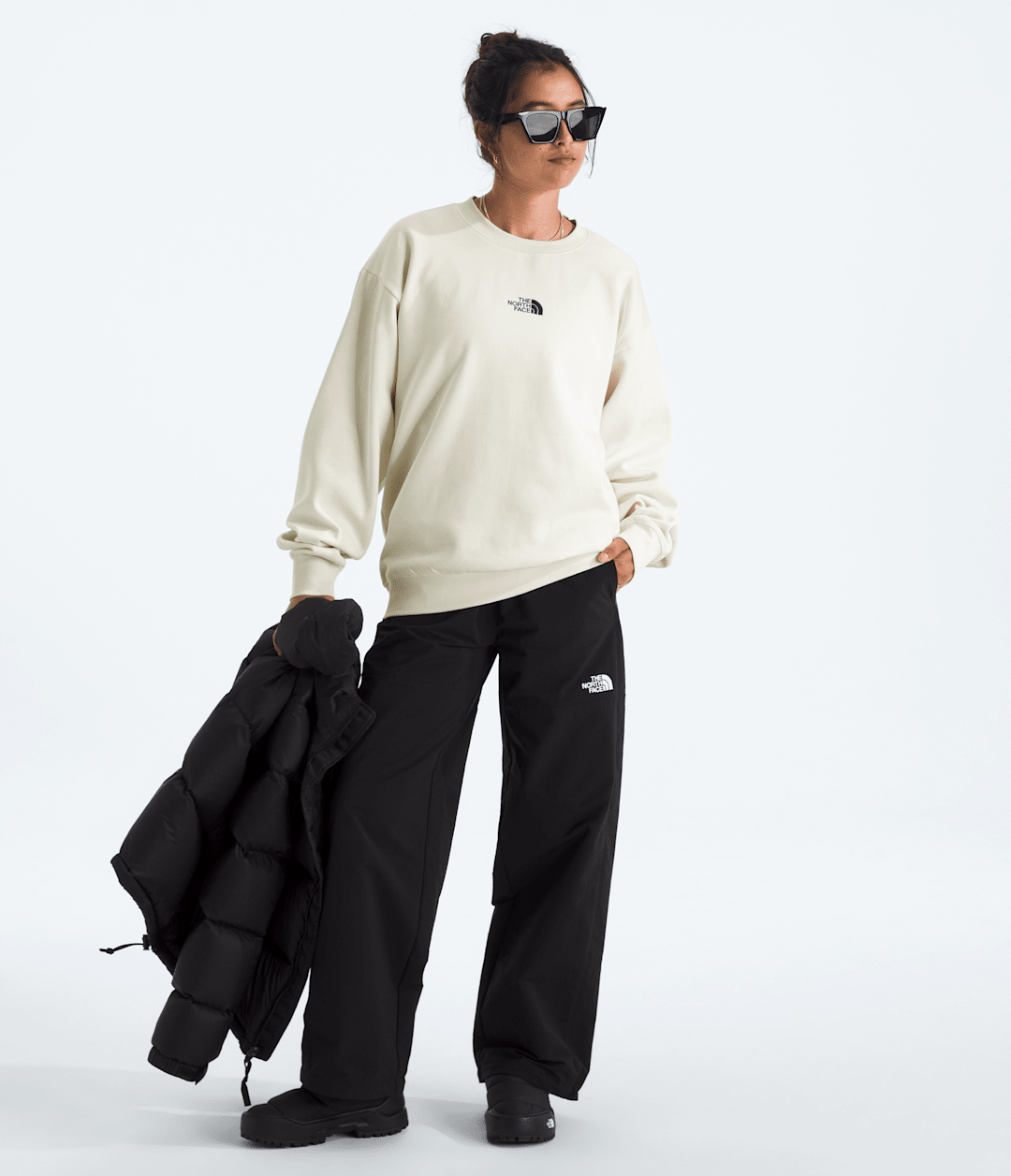 The North Face Women's Essential Sweatshirt
