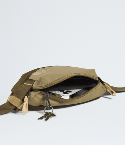 The North Face Base Camp Voyager Lumbar