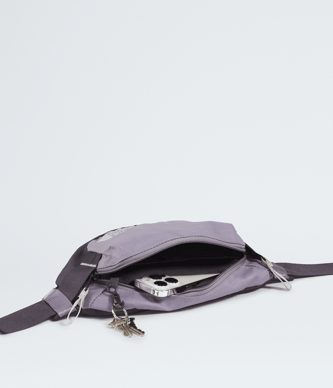The North Face Base Camp Voyager Lumbar