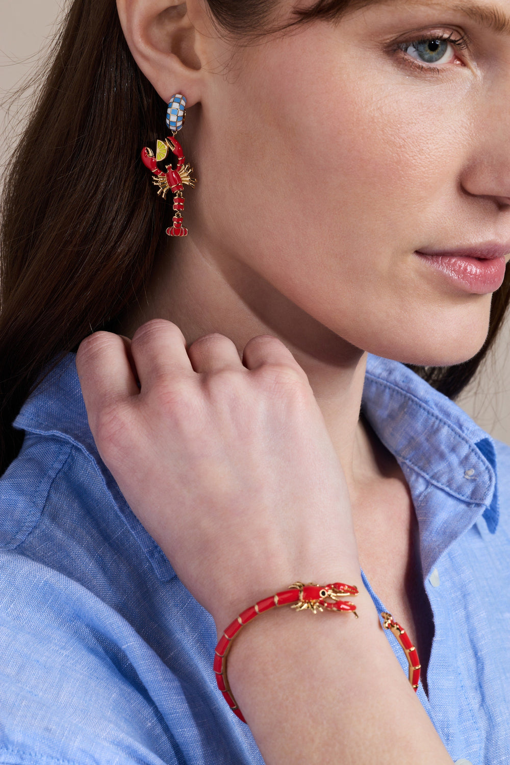 Lobster Boil Hinged Cuff Gold | Alex and Ani