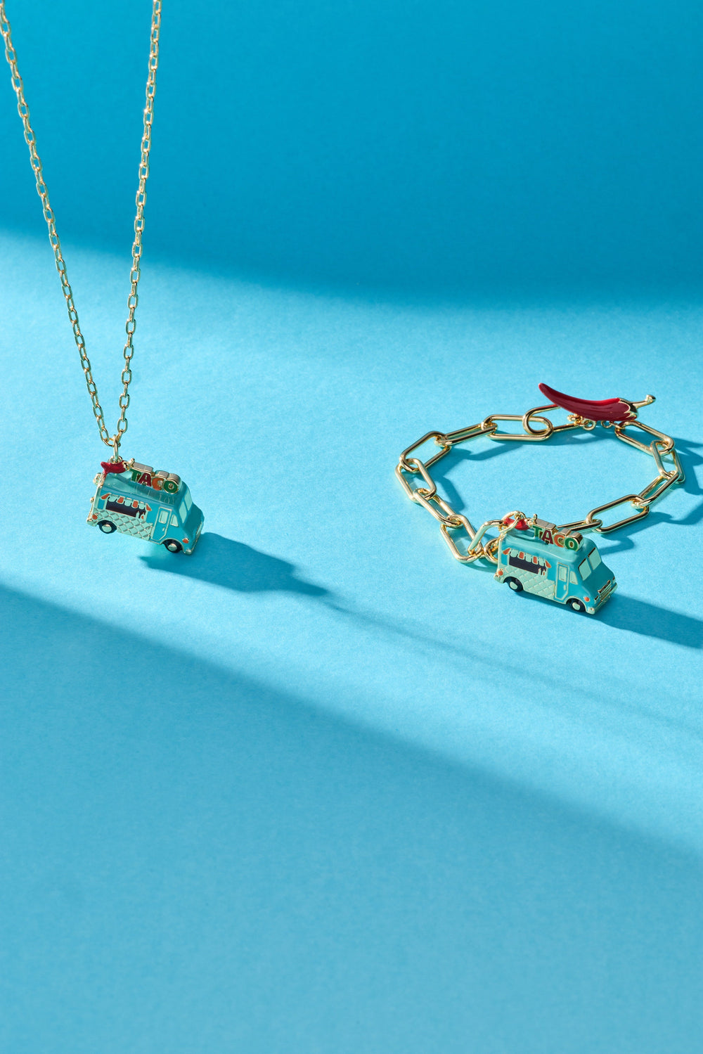 Taco Truck Toggle Bracelet Gold | Alex and Ani
