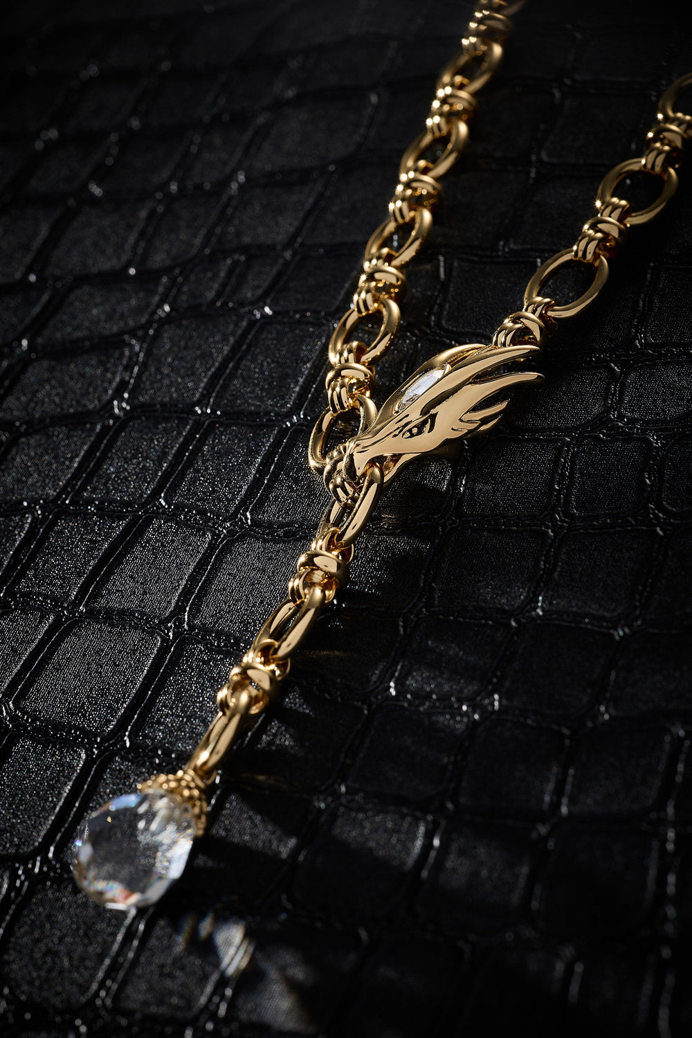 HOUSE OF THE DRAGON™ Syrax Y Necklace Gold | Alex and Ani
