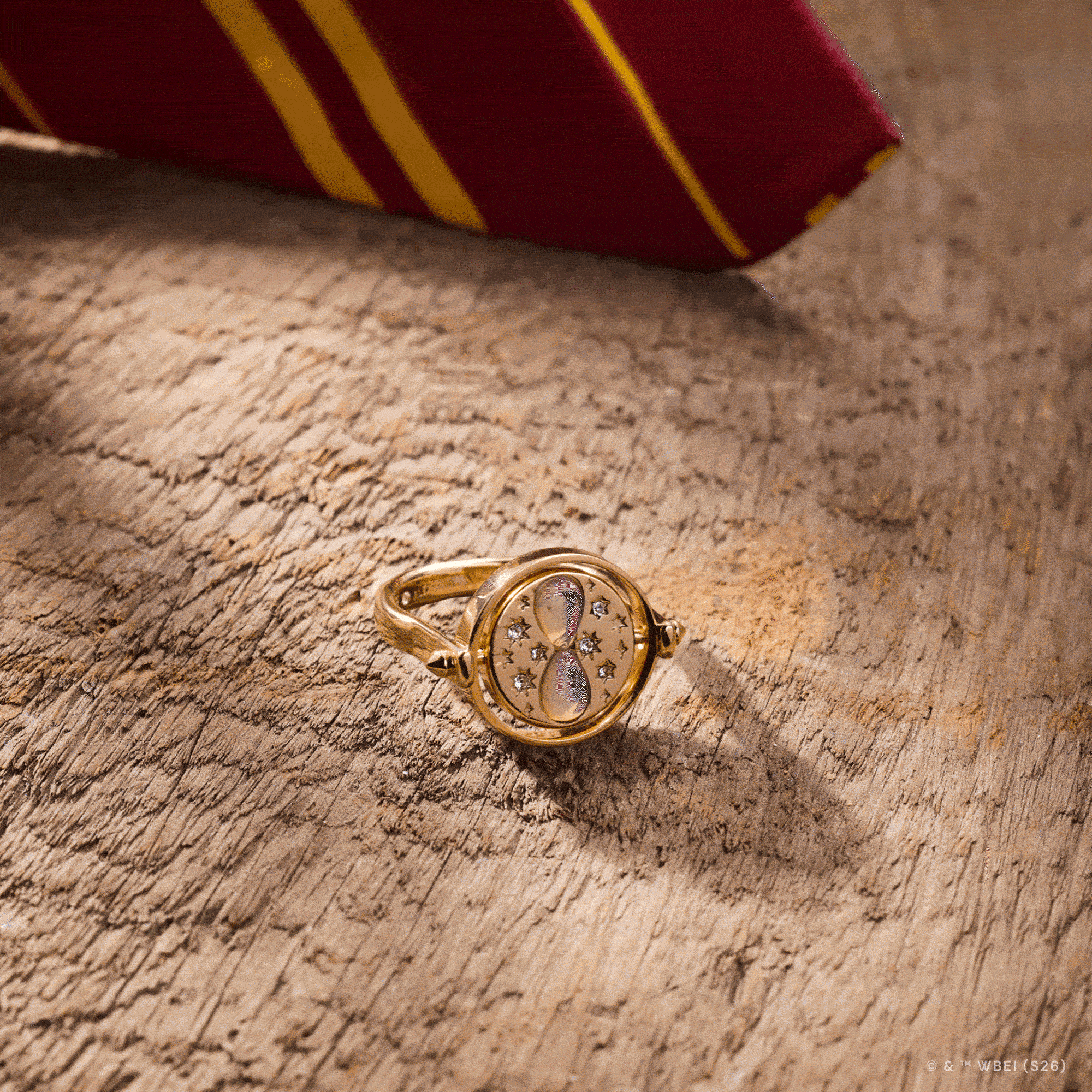 Harry Potter™ Time Turner Flip Ring Gold | Alex and Ani
