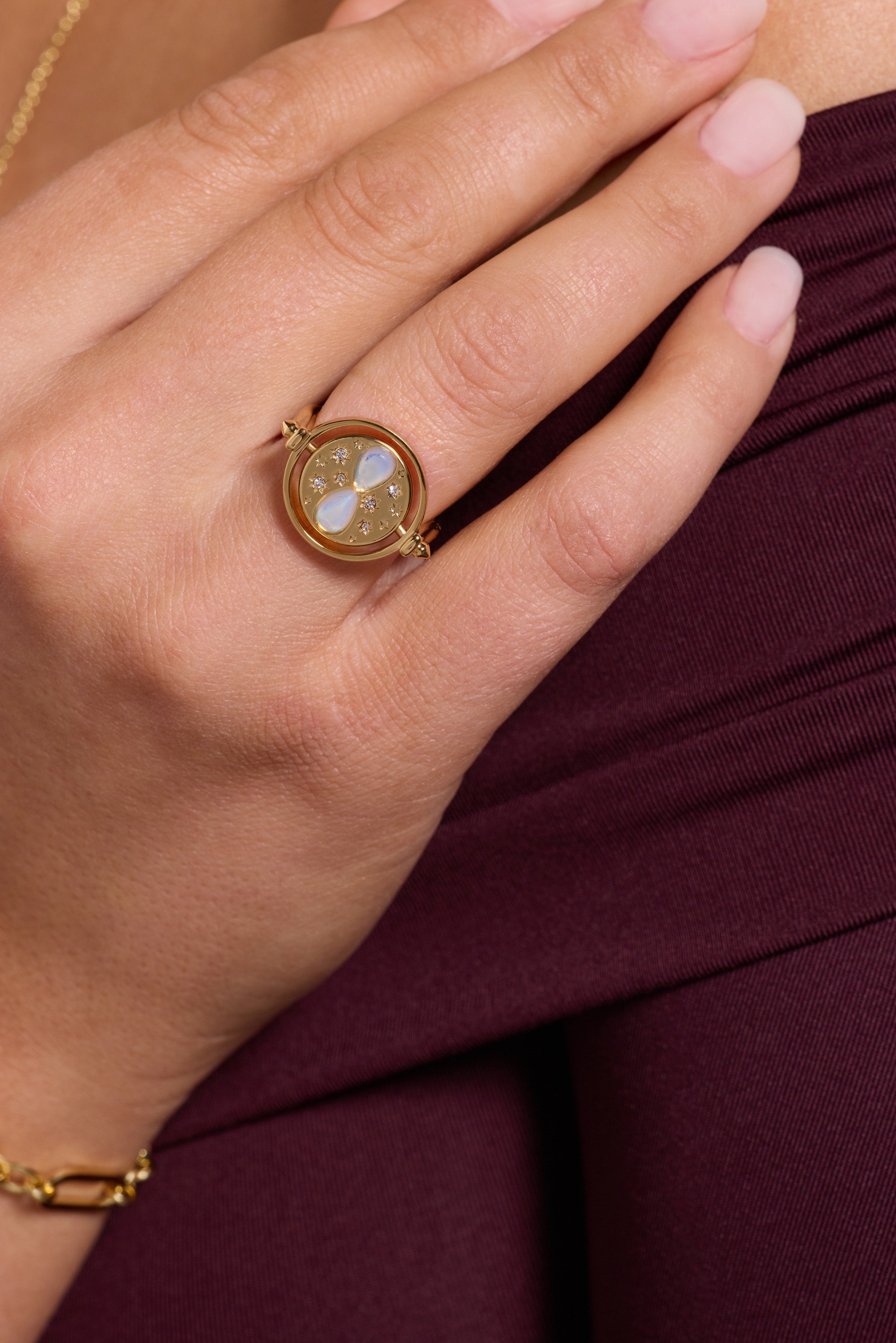 Harry Potter™ Time Turner Flip Ring Gold | Alex and Ani