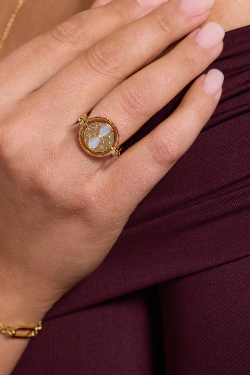Harry Potter™ Time Turner Flip Ring Gold | Alex and Ani