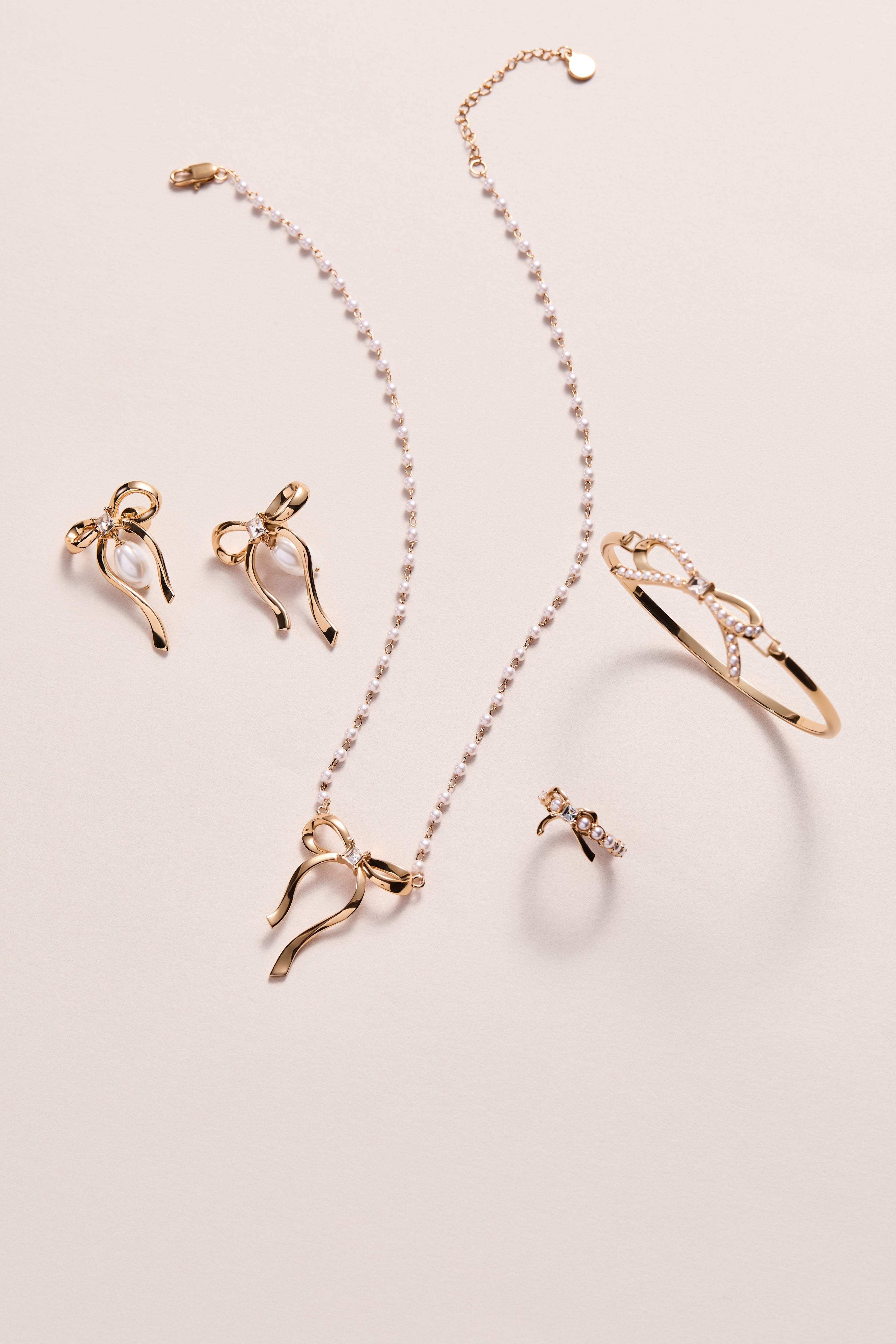 Pearl Coquette Ring Gold | Alex and Ani