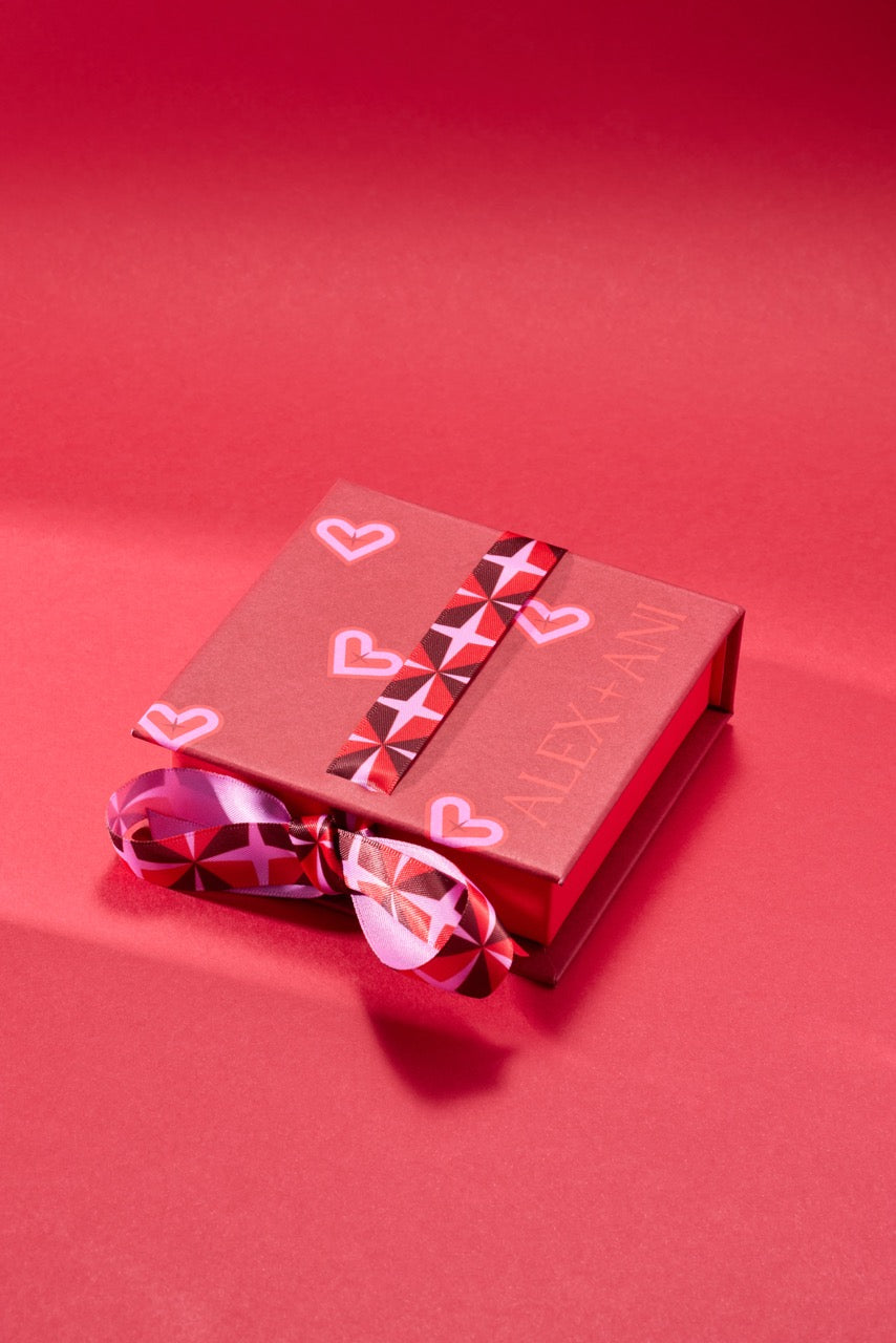 Love Bow Gift Box Love Red | Alex and Ani