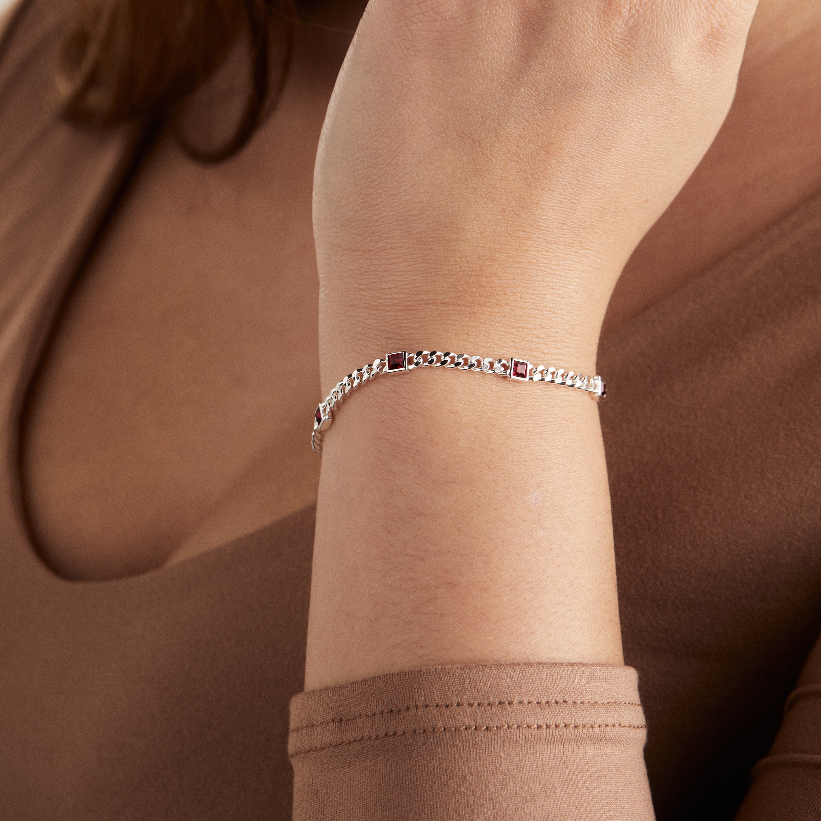 Scarlet Curb Chain Bracelet, January Birthstone Gold | Alex and Ani