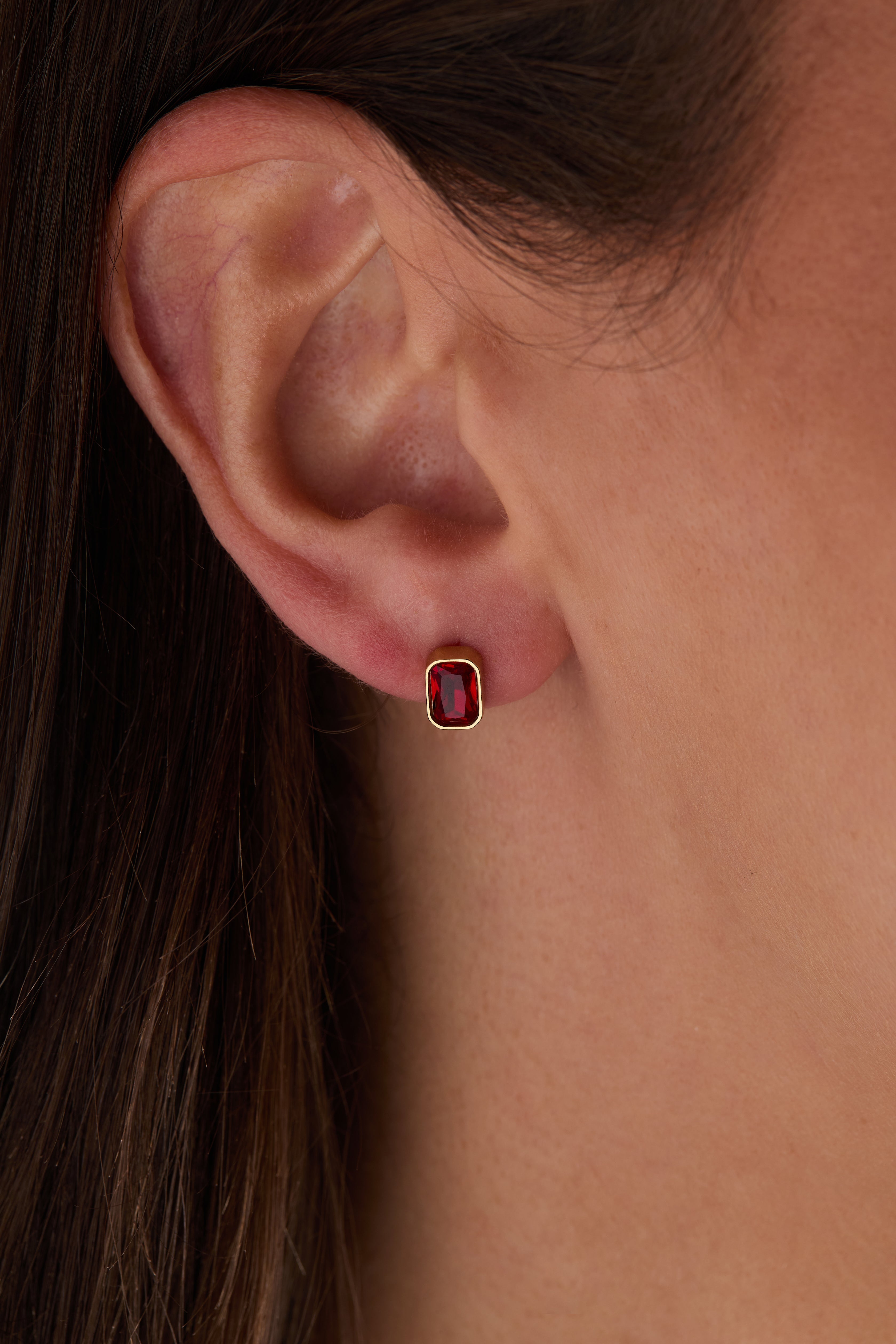 July Emerald-Cut Birthstone Stud Stainless Steel Gold | Alex and Ani