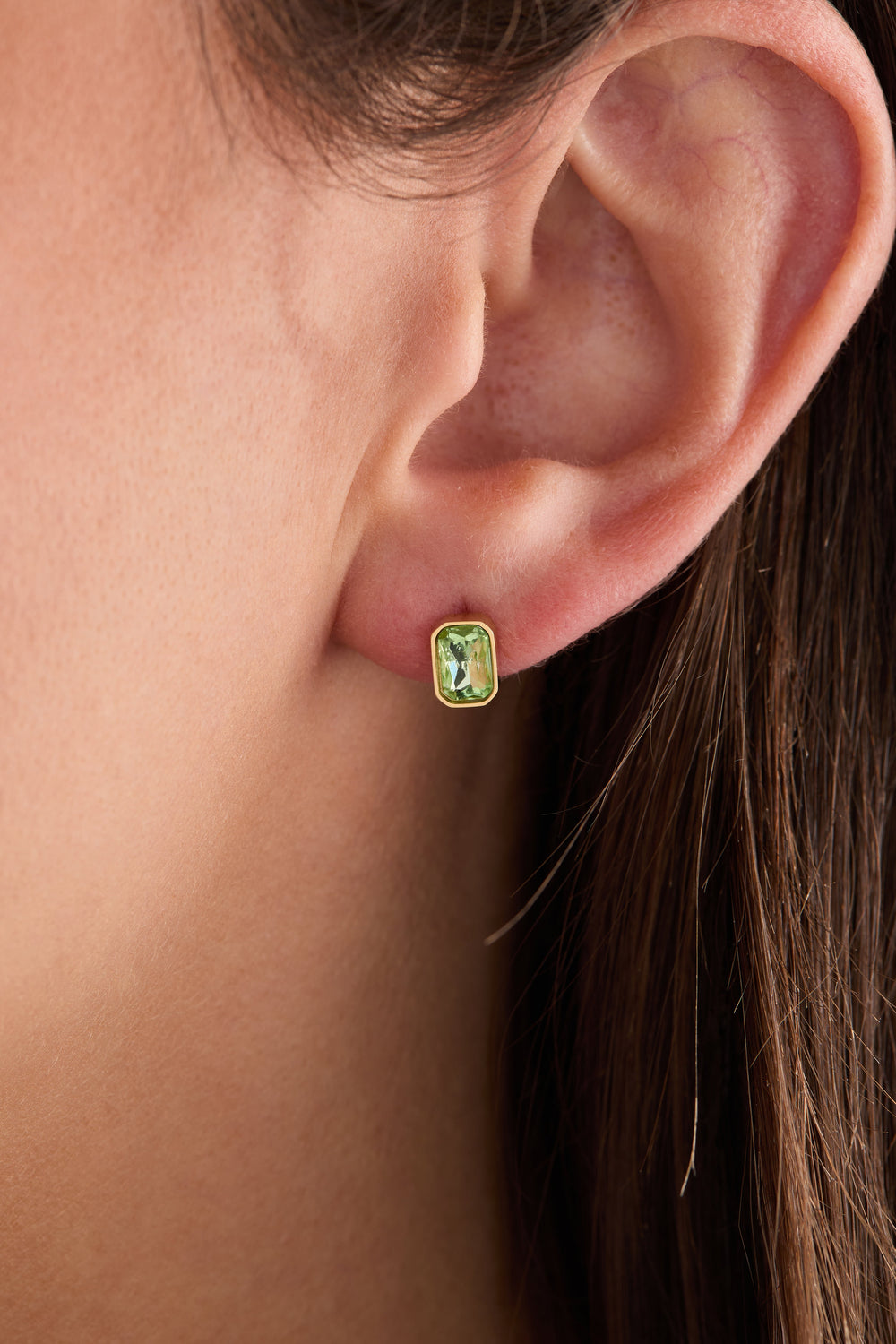 August Emerald-Cut Birthstone Stud Stainless Steel Gold | Alex and Ani