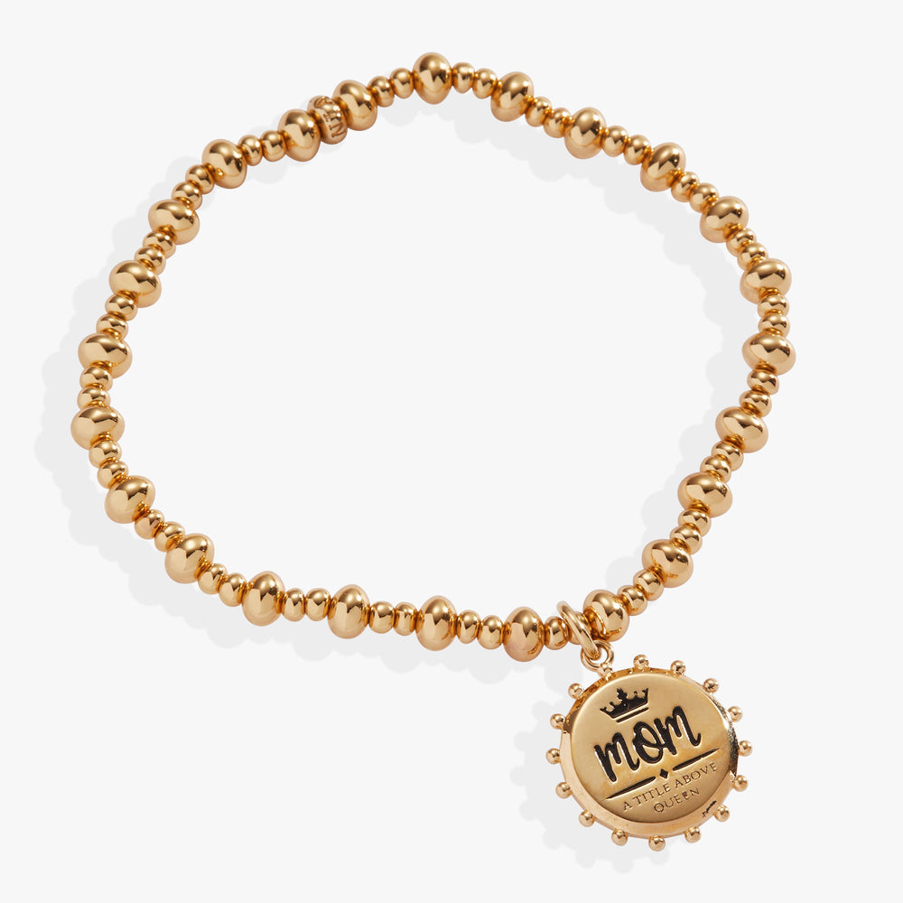 “Mom, A Title Above Queen” Beaded Stretch Charm Bracelet Gold | Alex and Ani