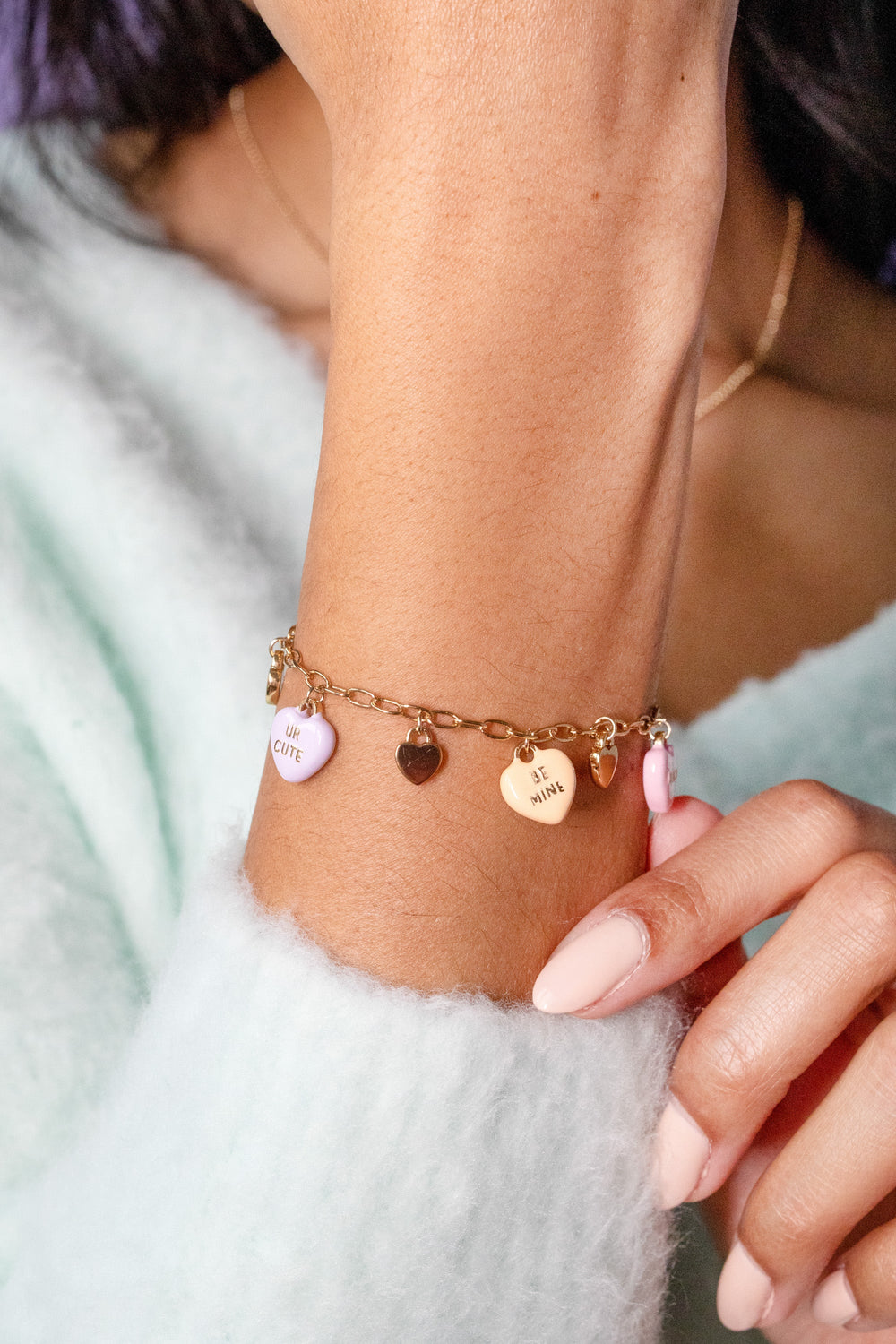 Sweethearts charm bracelet Gold | Alex and Ani