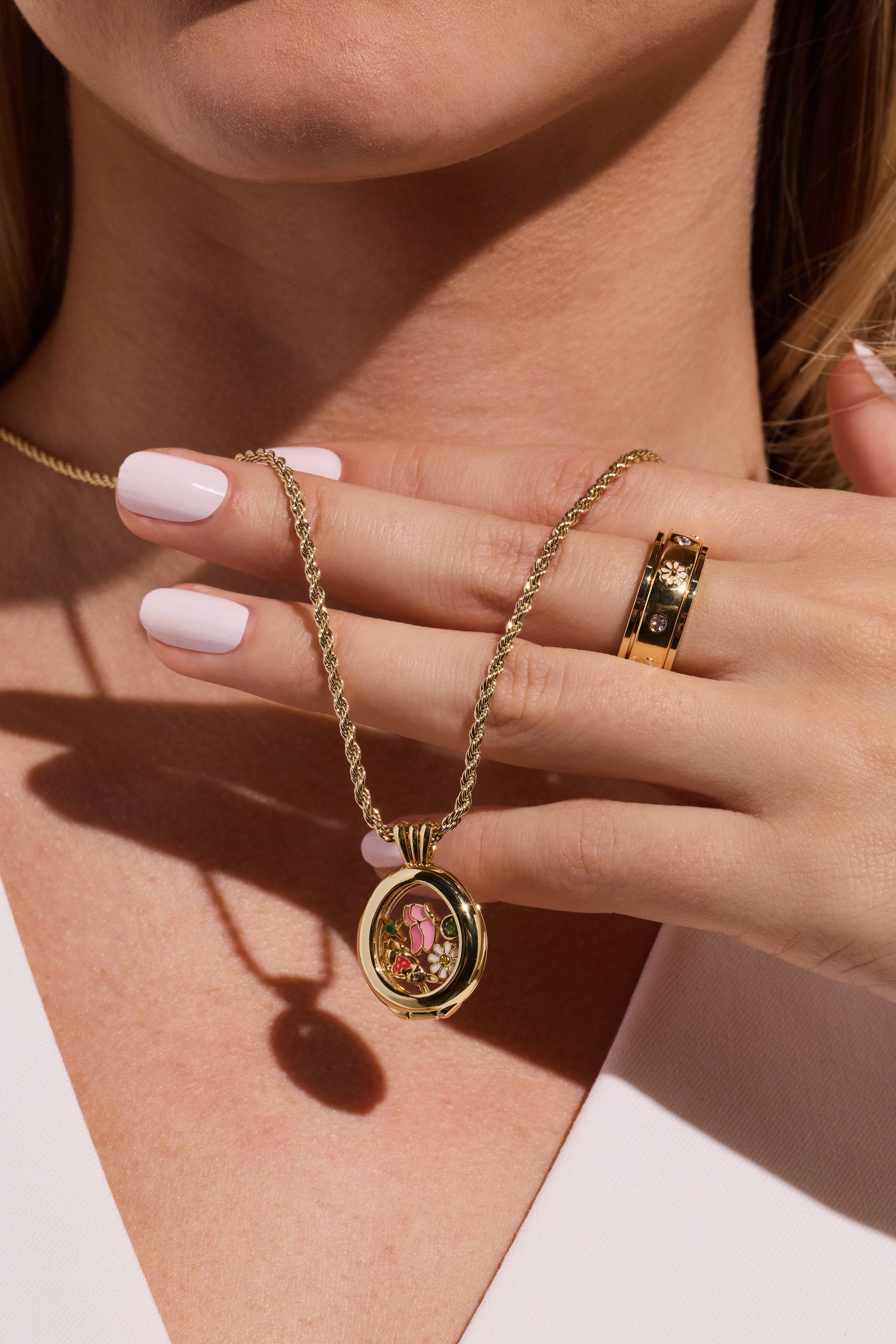 Garden Party Shaker Pendant Gold | Alex and Ani