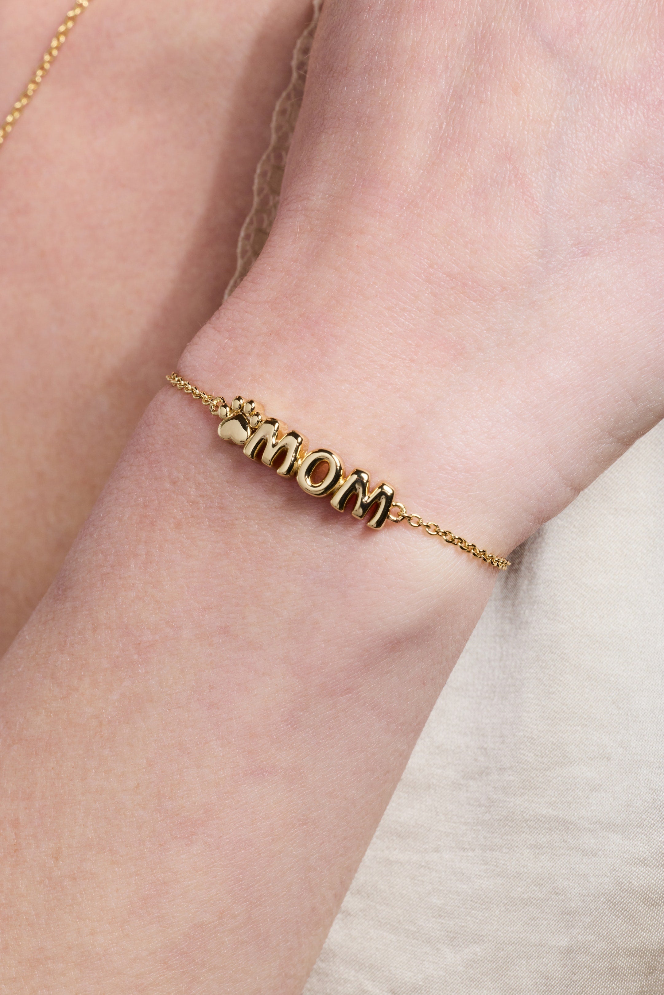 Pet Mom Inline Bracelet Gold | Alex and Ani