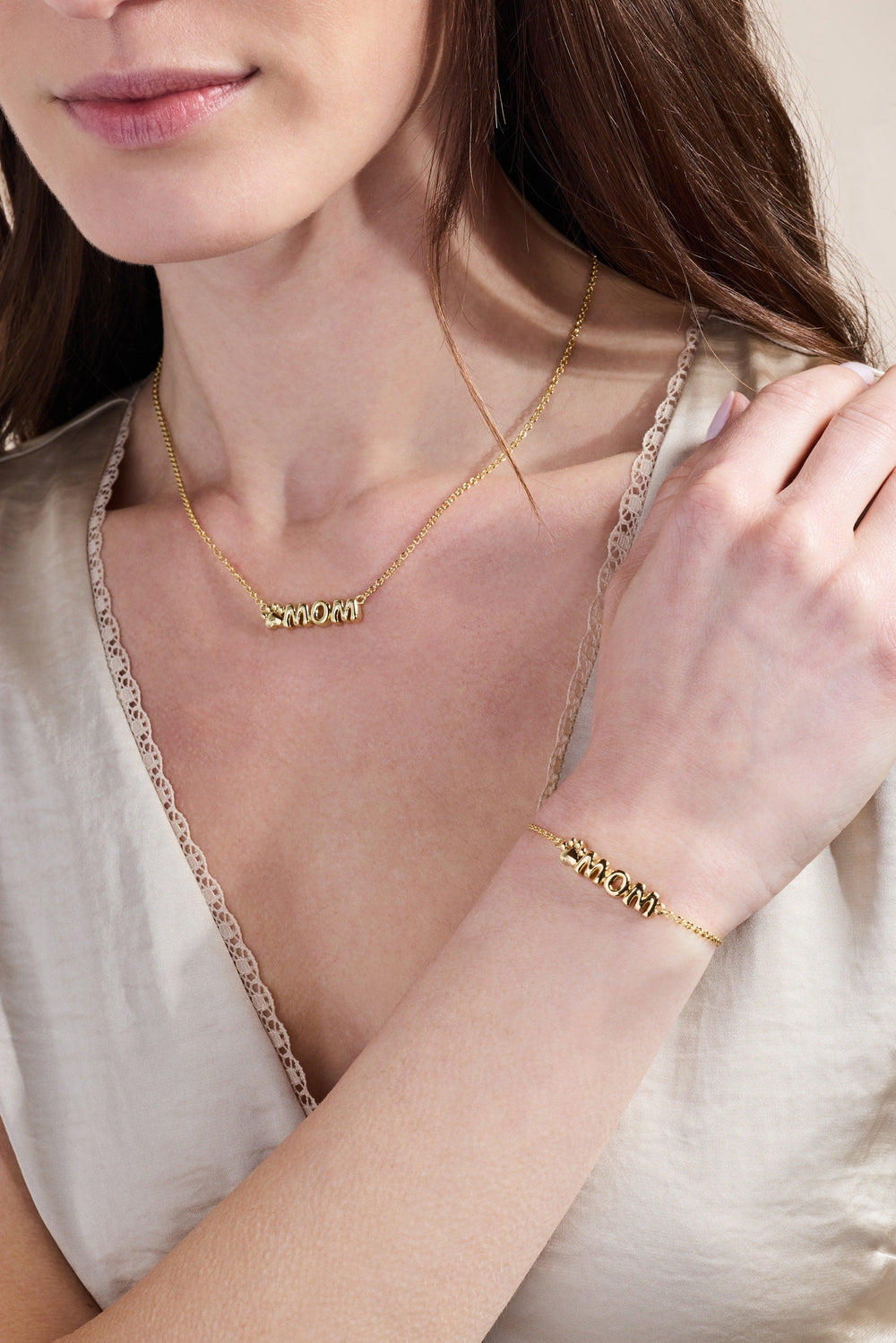 Pet Mom Inline Bracelet Gold | Alex and Ani