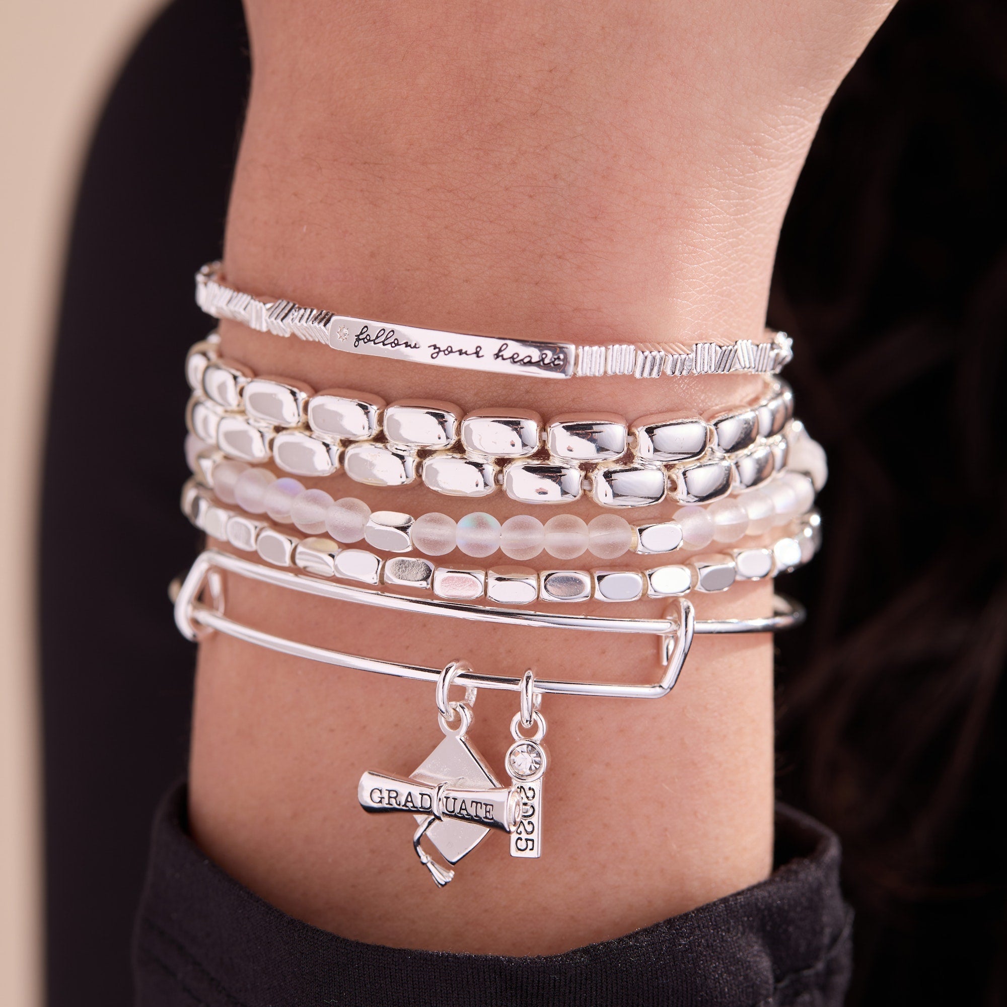 Follow Your Heart Stretch Bracelet Gold | Alex and Ani