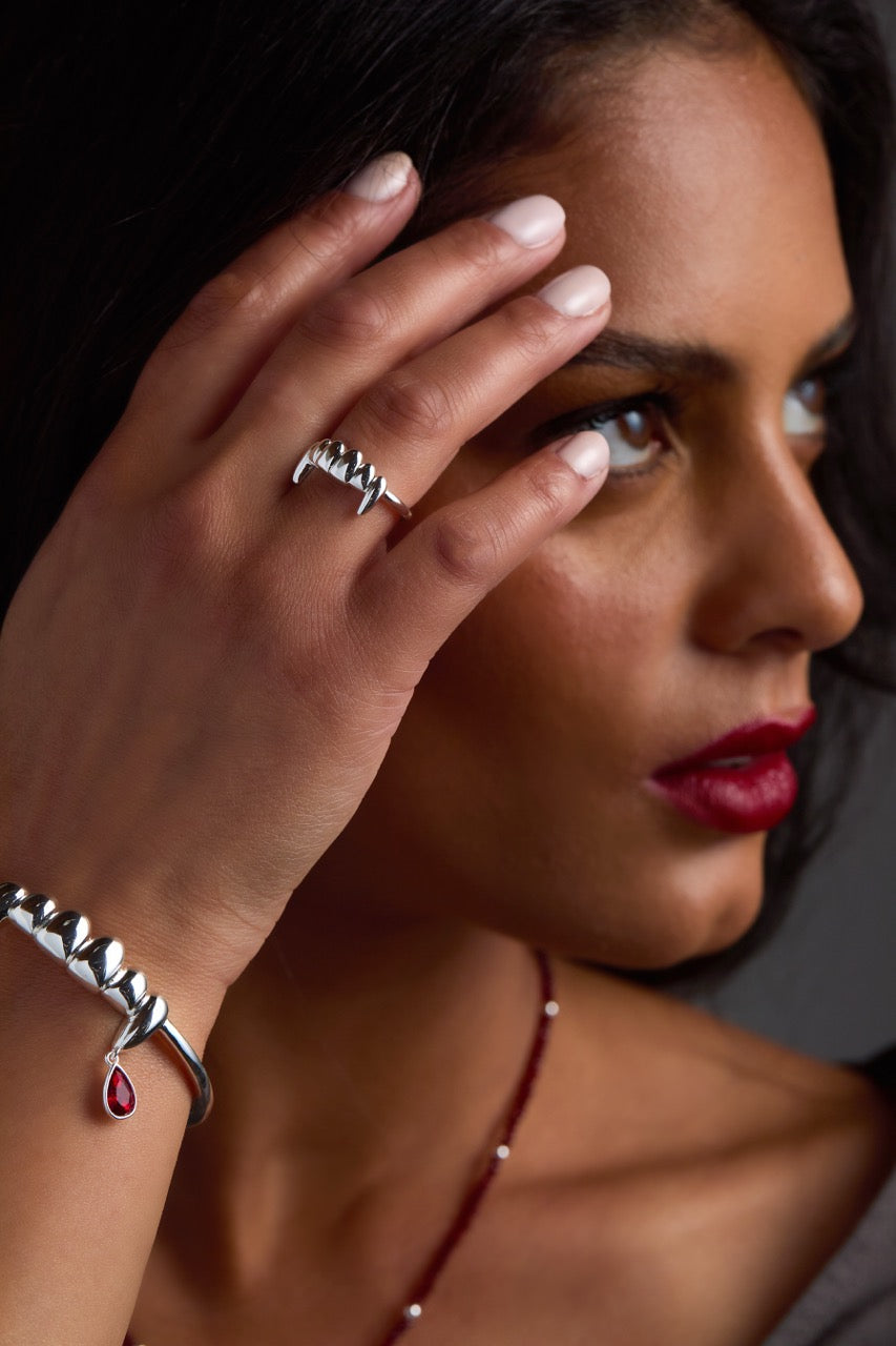 Vampire Teeth Ring Gold | Alex and Ani