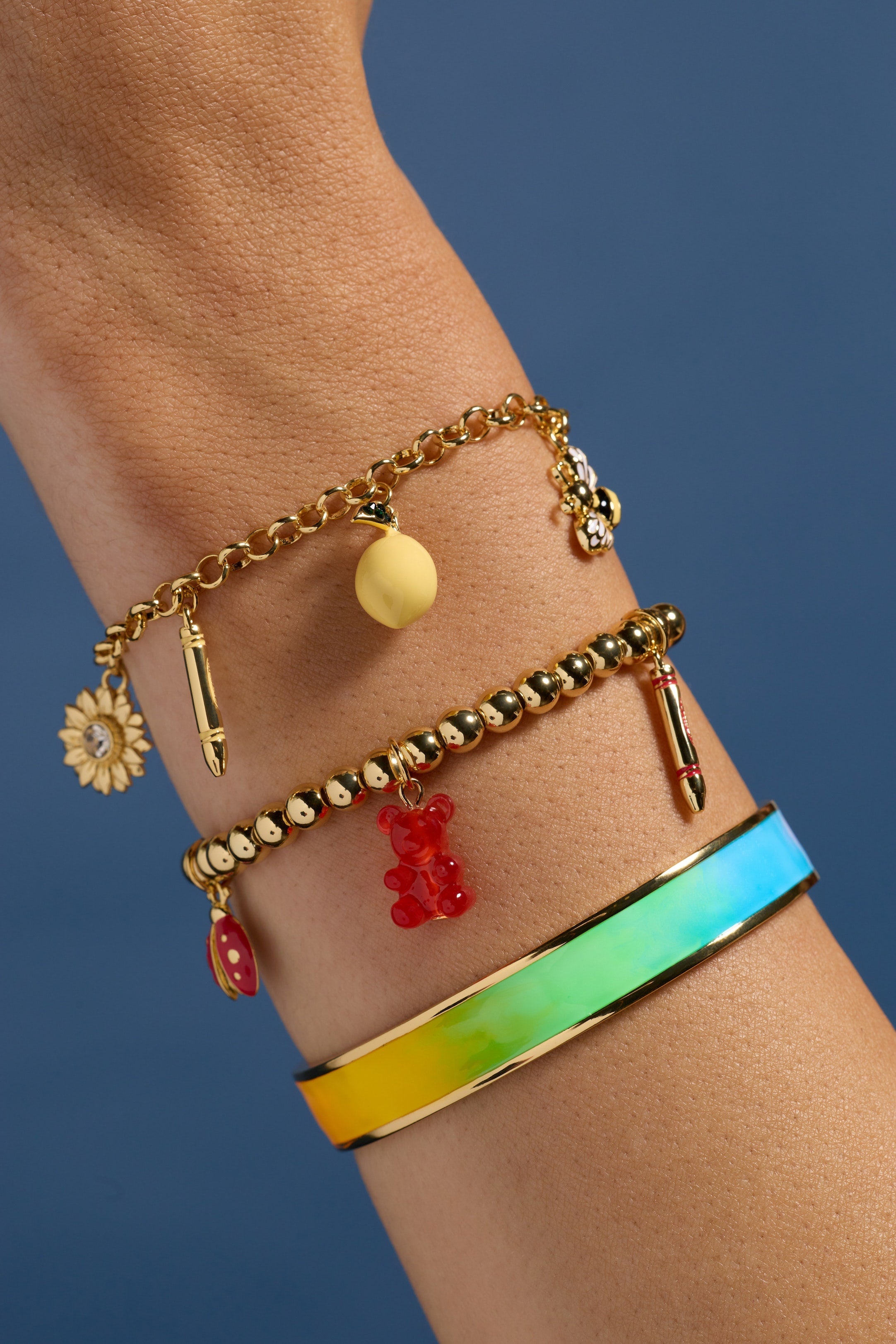 Crayola Rainbow Gradient Cuff Gold | Alex and Ani