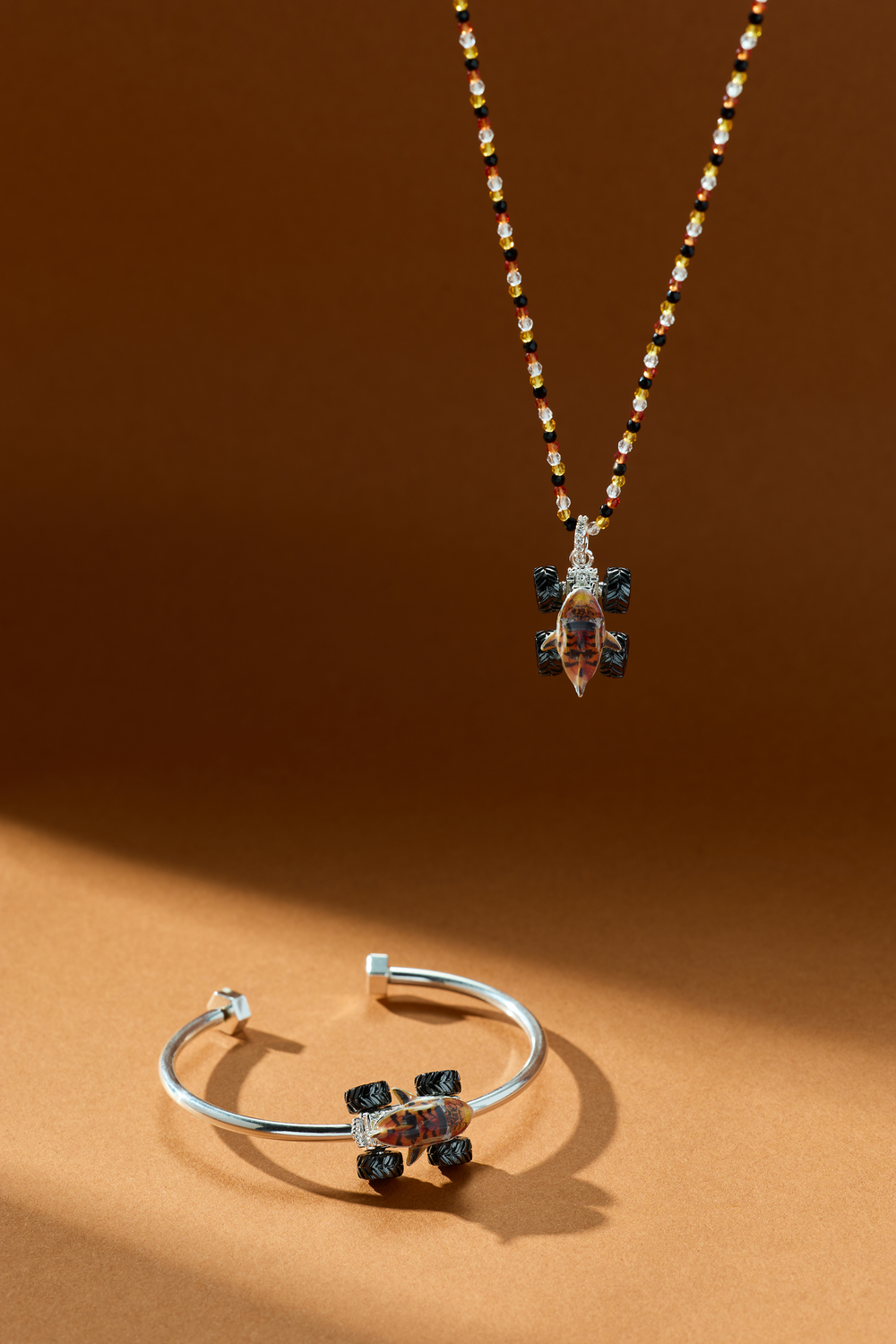 Hot Wheels™ Tiger Shark Moveable Cuff Silver | Alex and Ani