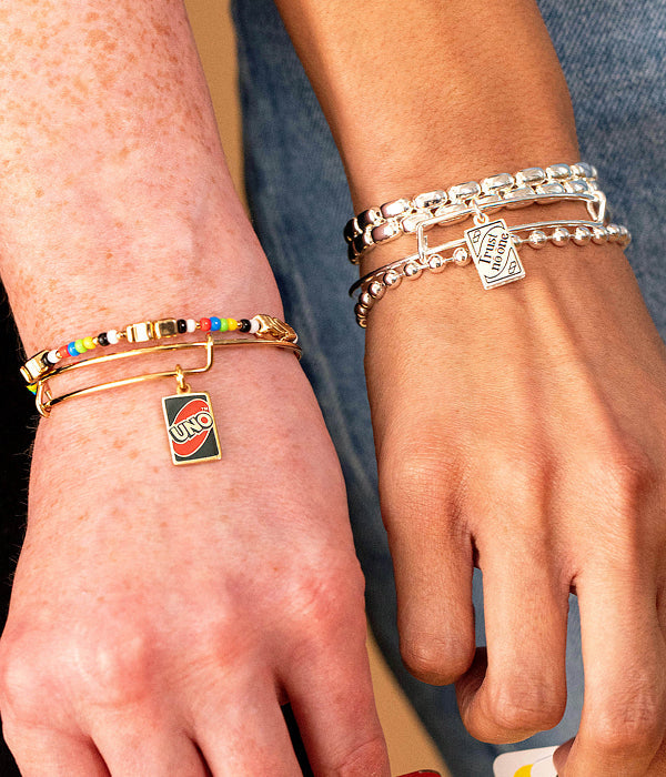 UNO™ Reverse Color Beaded Stretch Bracelet Gold | Alex and Ani