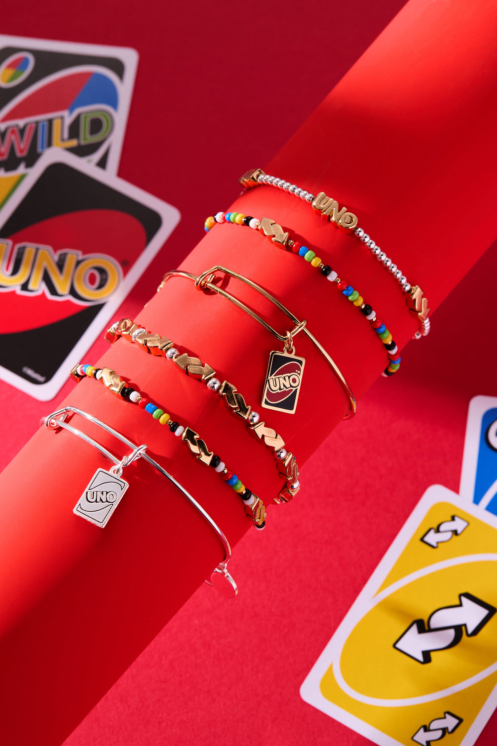 UNO™ Reverse Color Beaded Stretch Bracelet Gold | Alex and Ani