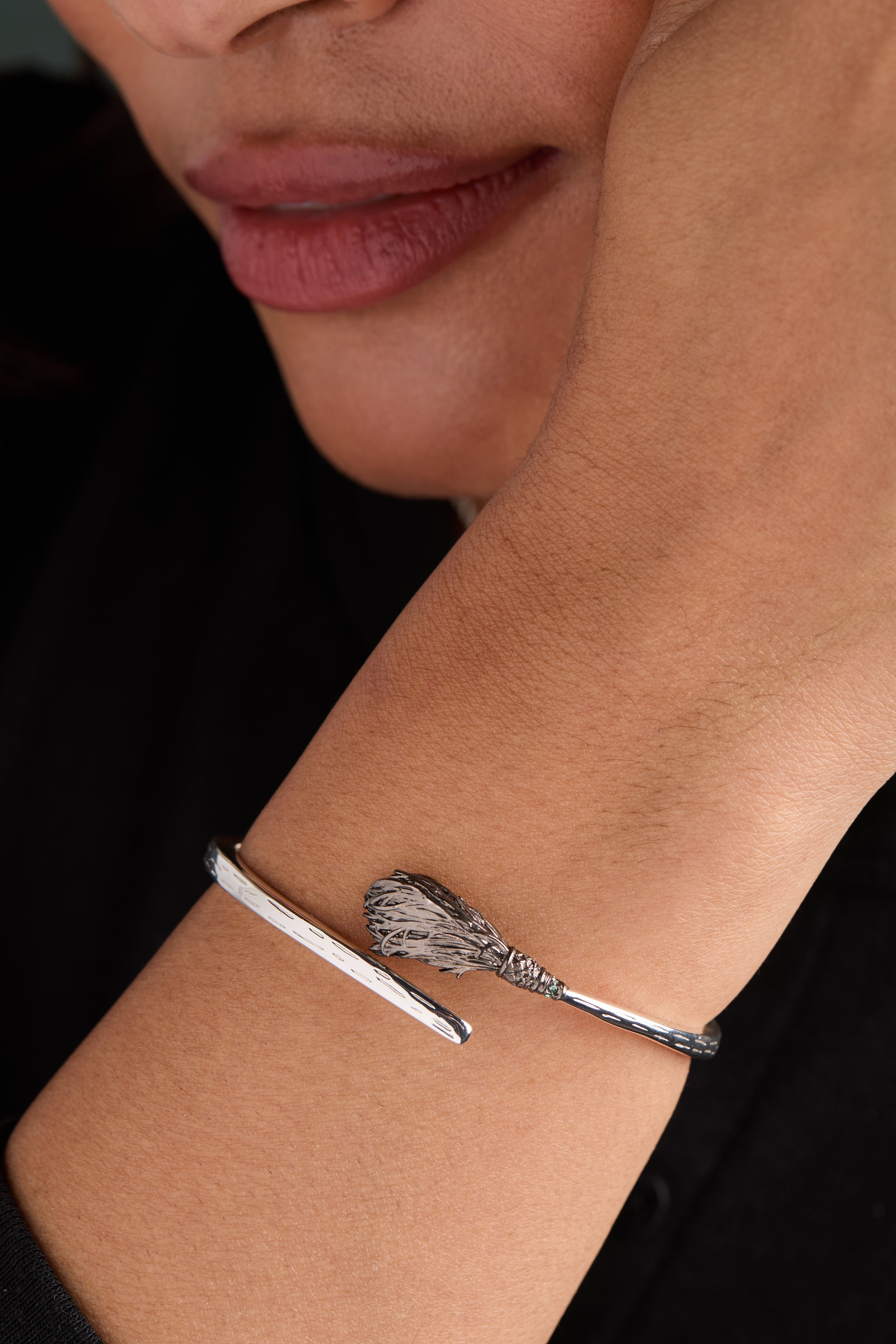 The Wizard of Oz™ Wicked Witch Broom Bypass Cuff Silver | Alex and Ani