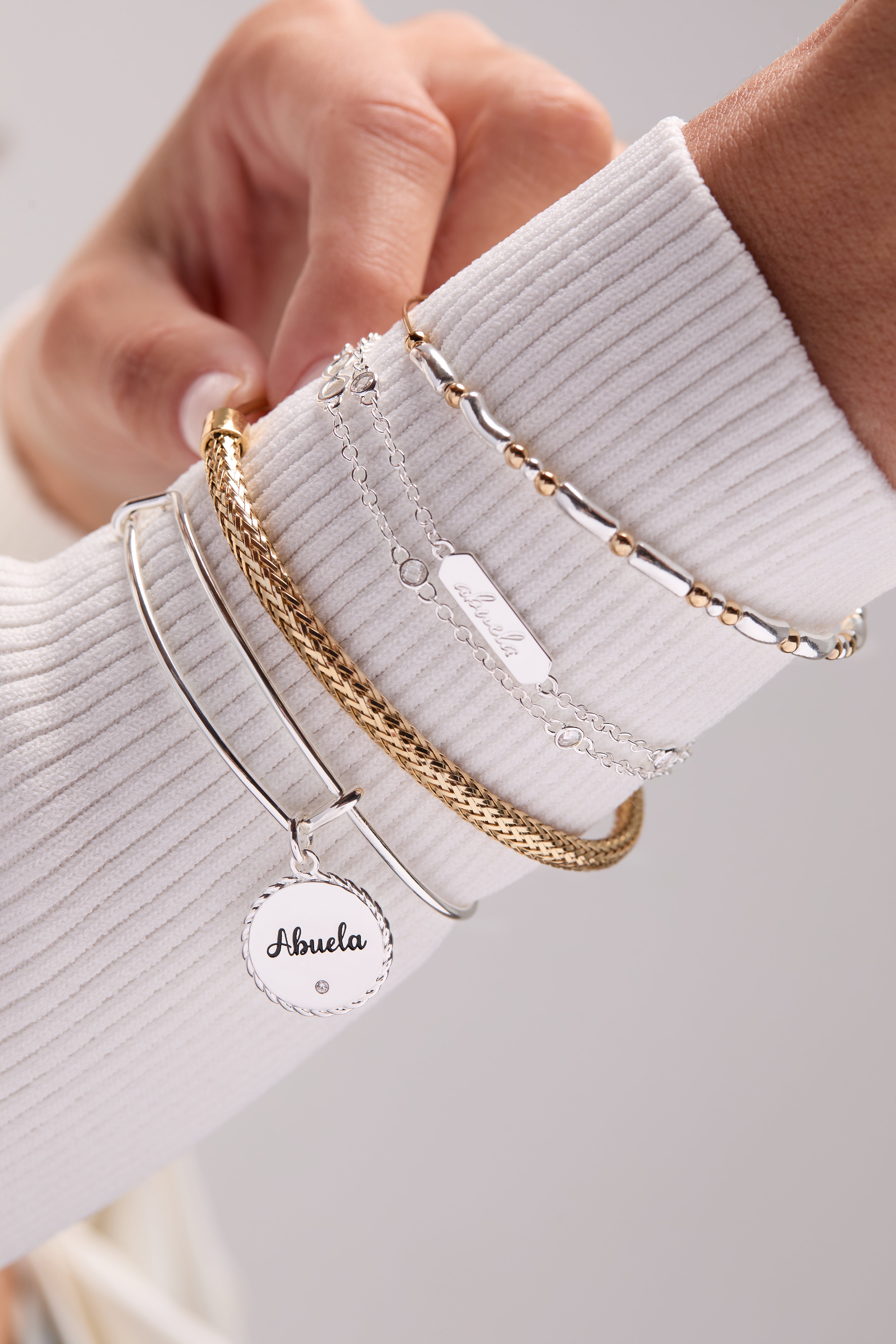 Mexico - Abuela Infinity Adjustable Bracelet Gold | Alex and Ani