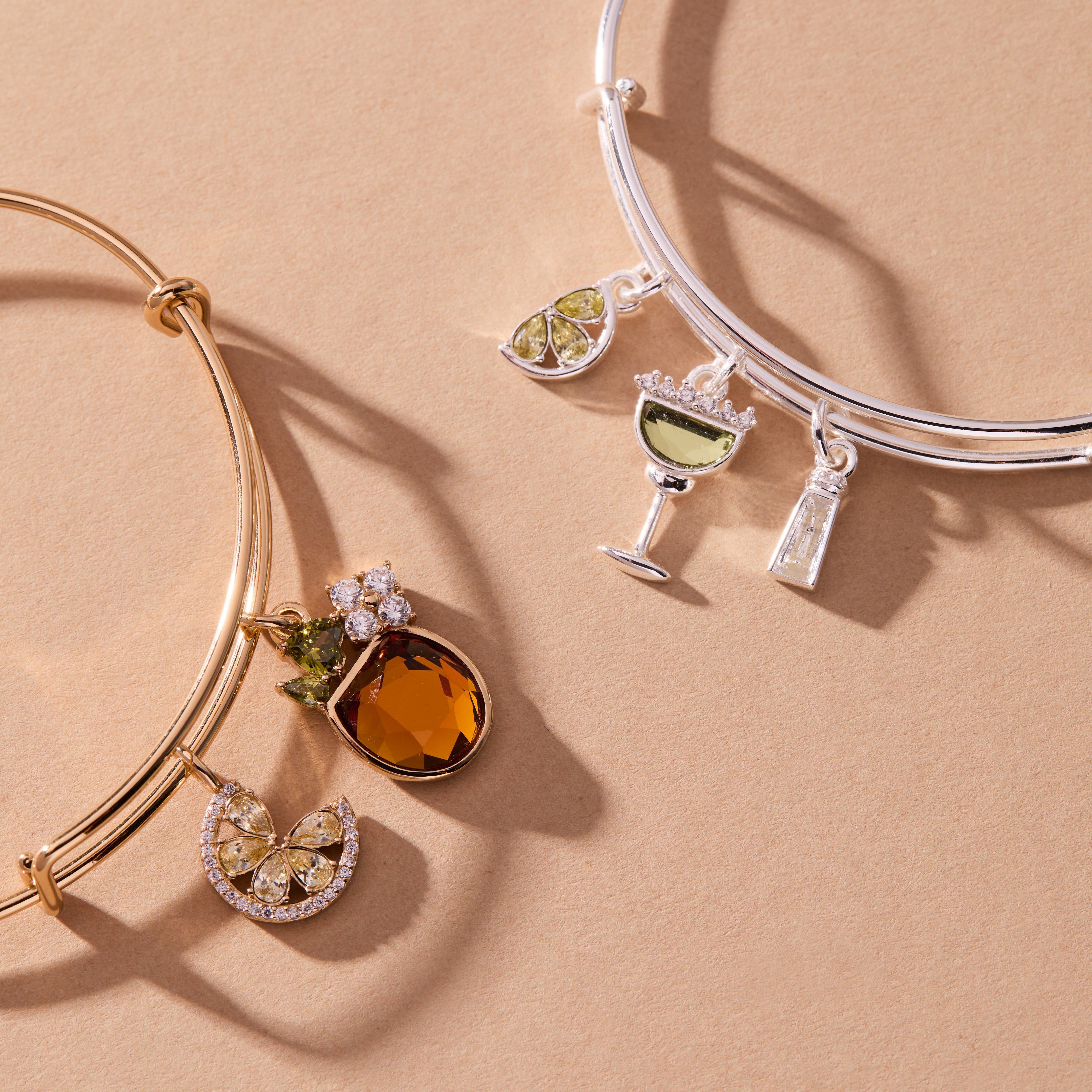 Spritz O Clock Bangle Gold | Alex and Ani
