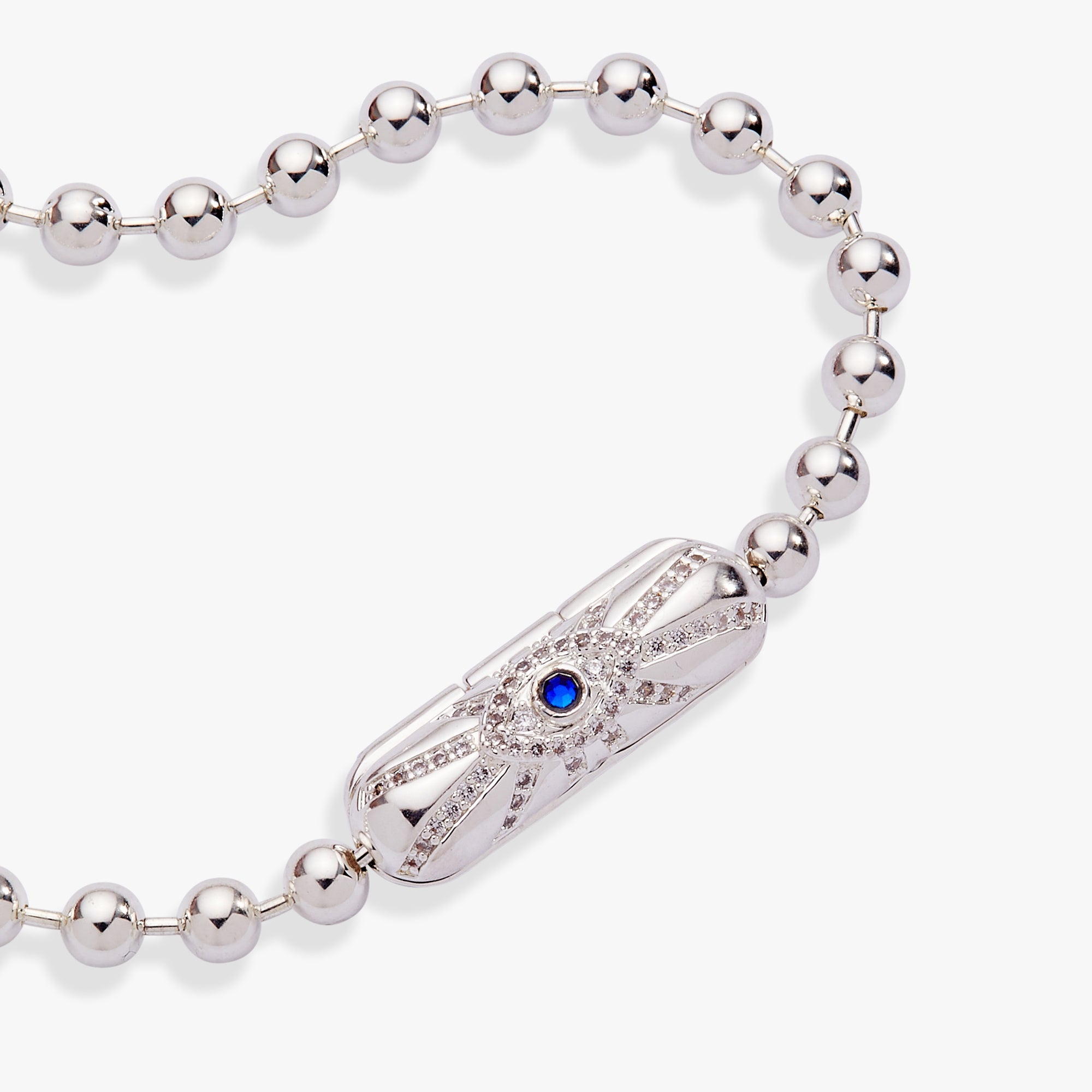 Evil Eye Barrel Closure Bracelet Gold | Alex and Ani