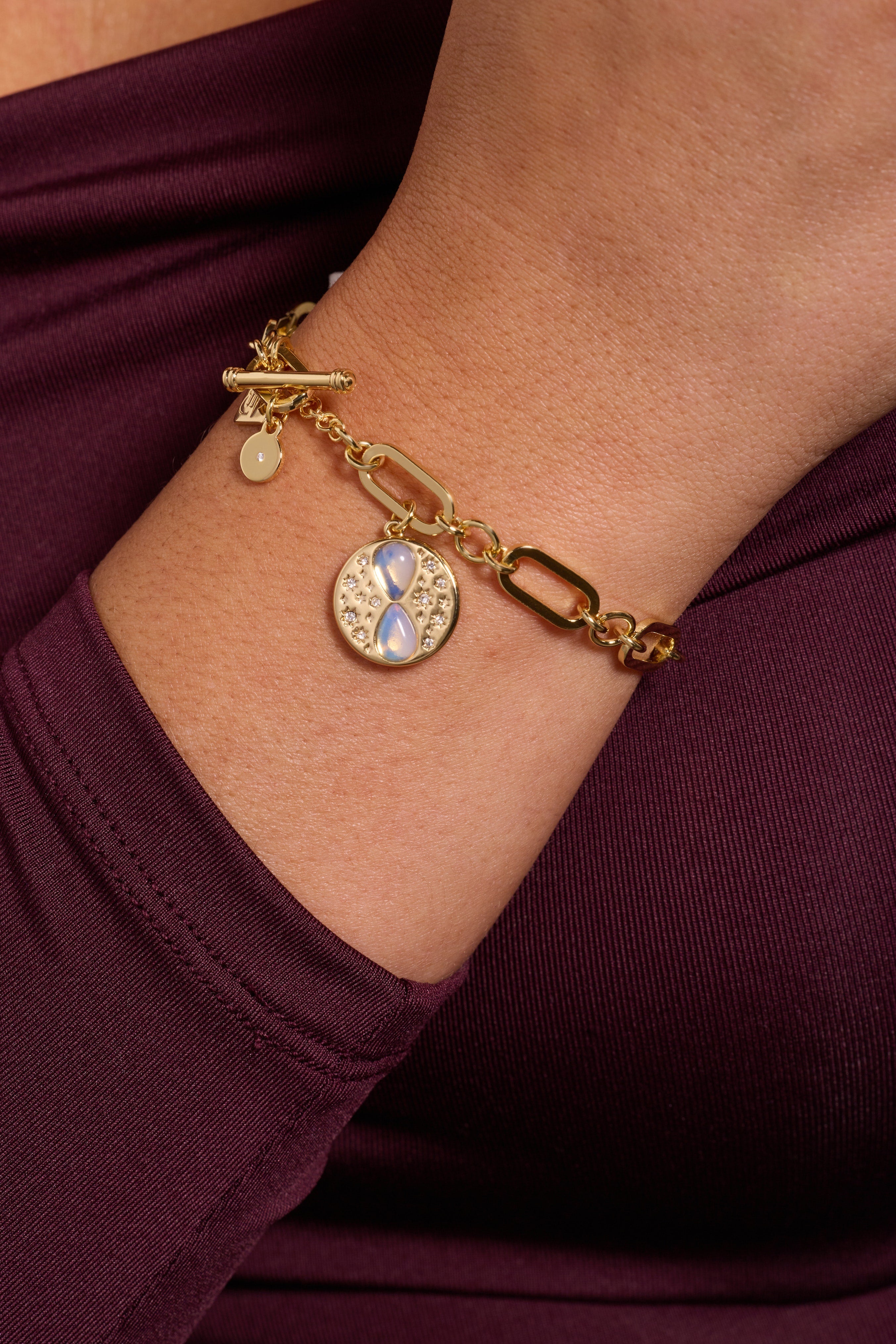 Harry Potter™ Time Turner Toggle Bracelet Gold | Alex and Ani