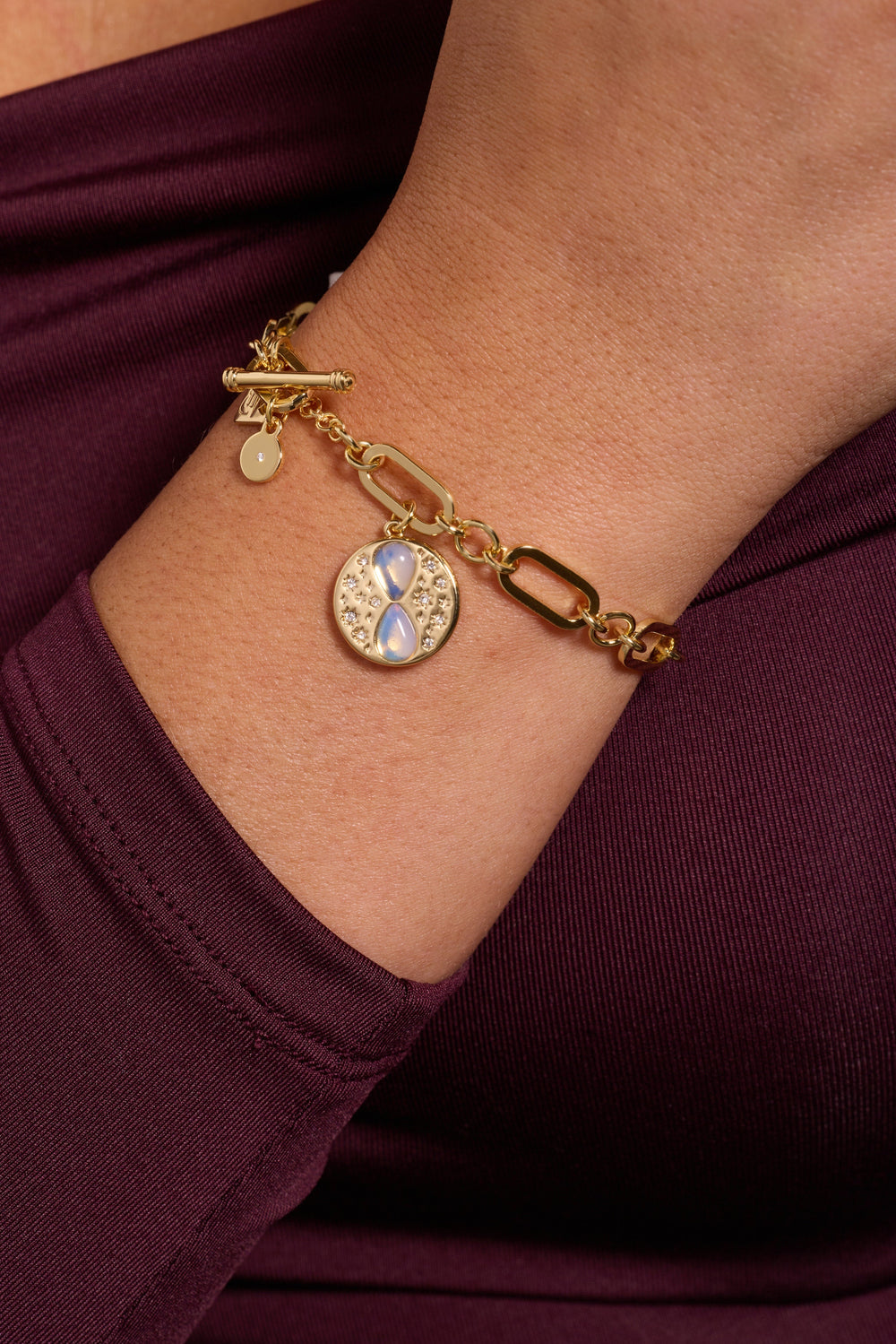 Harry Potter™ Time Turner Toggle Bracelet Gold | Alex and Ani