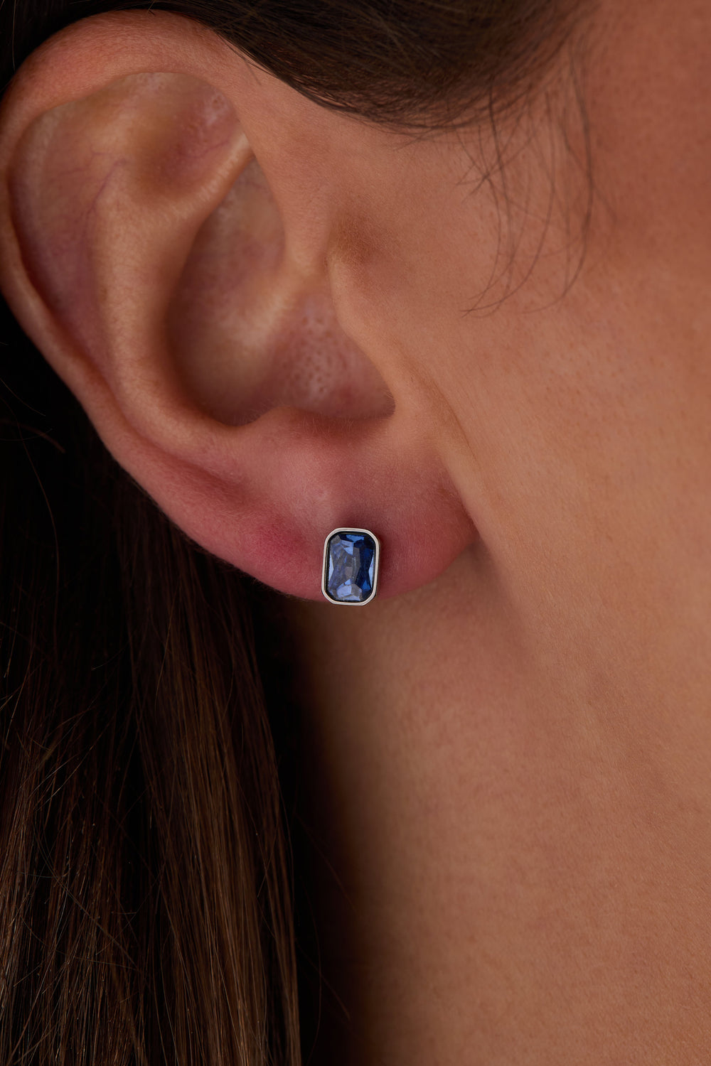 September Emerald-Cut Birthstone Stud Stainless Steel Gold | Alex and Ani