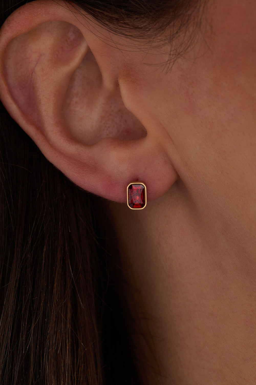 January Emerald-Cut Birthstone Stud Stainless Steel Gold | Alex and Ani