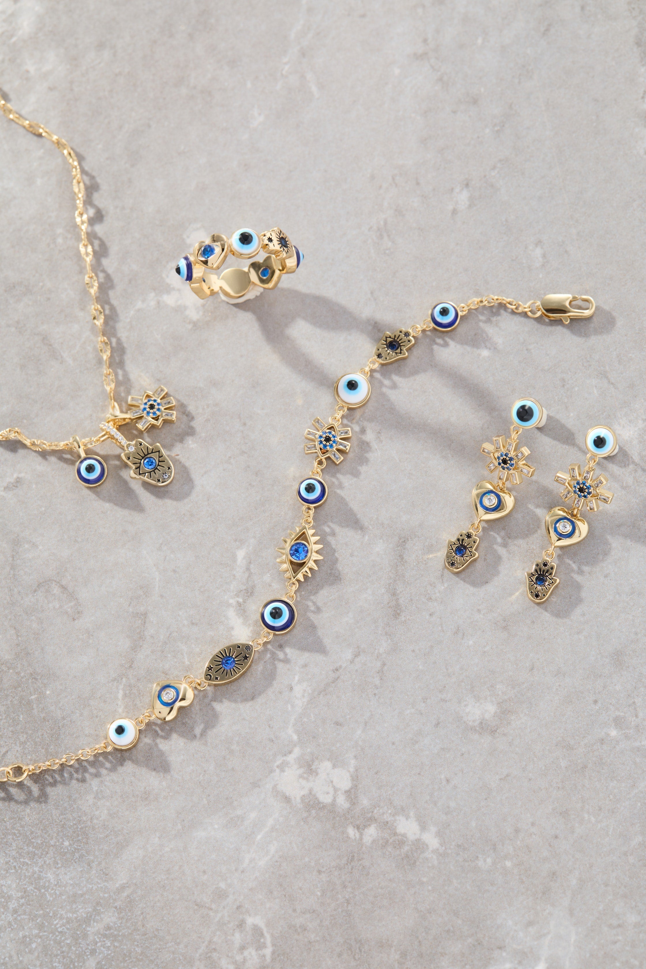 SOM - Evil Eye Band Ring Gold | Alex and Ani