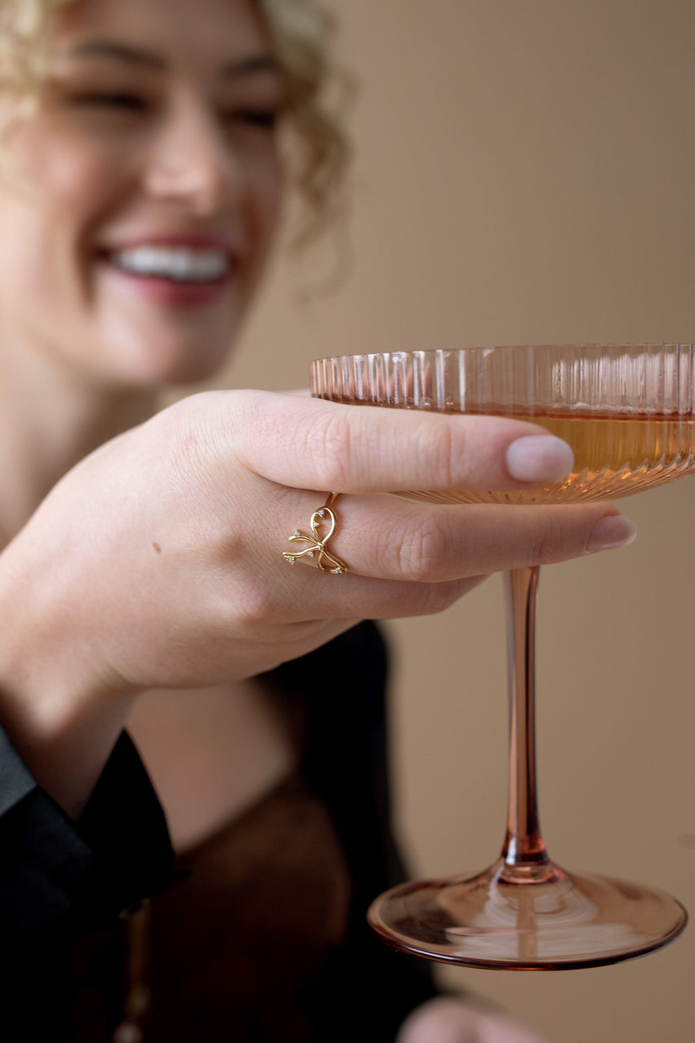 Coquette Bow Ring Shiny Gold | Alex and Ani