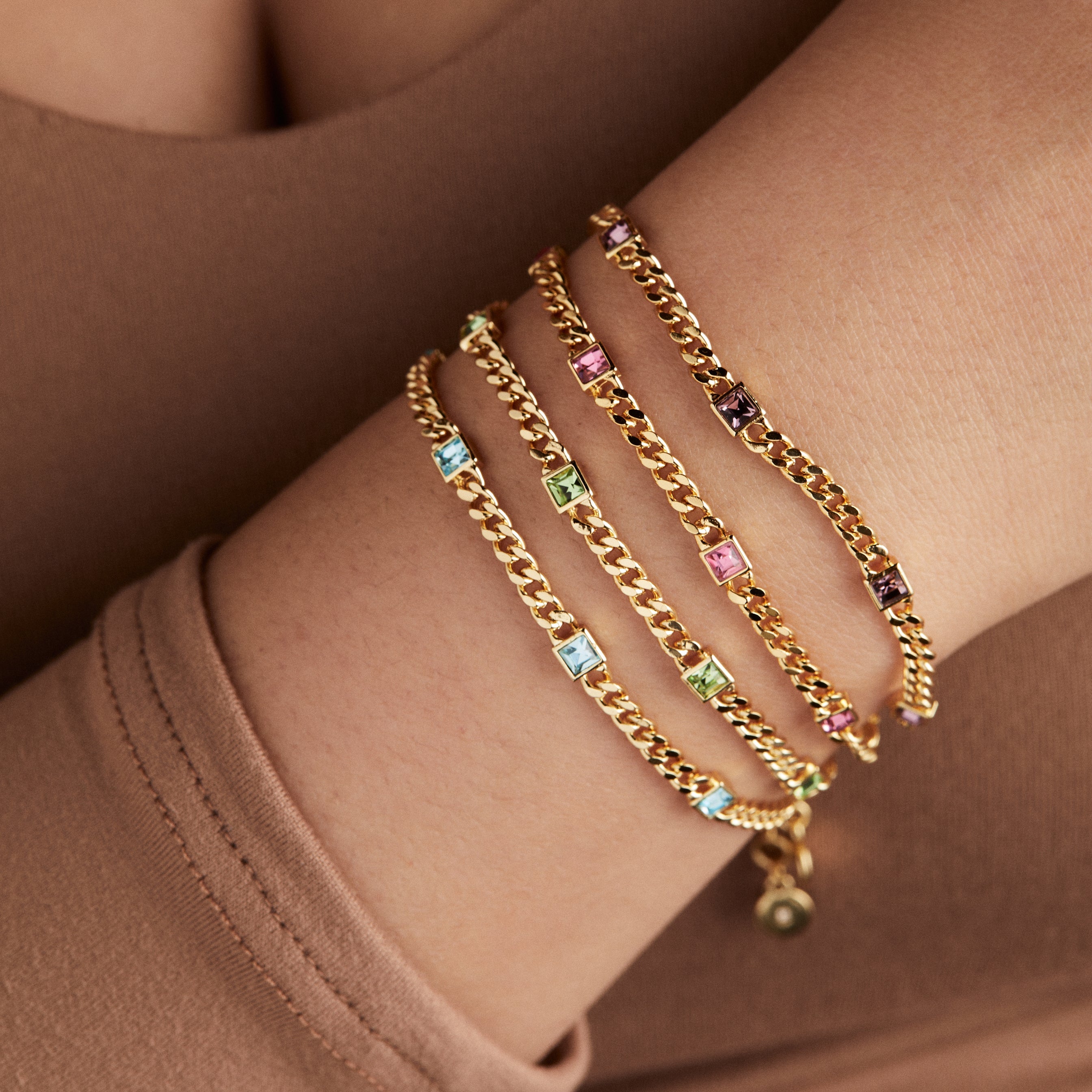 Aquamarine Curb Chain Bracelet, March Birthstone Silver | Alex and Ani