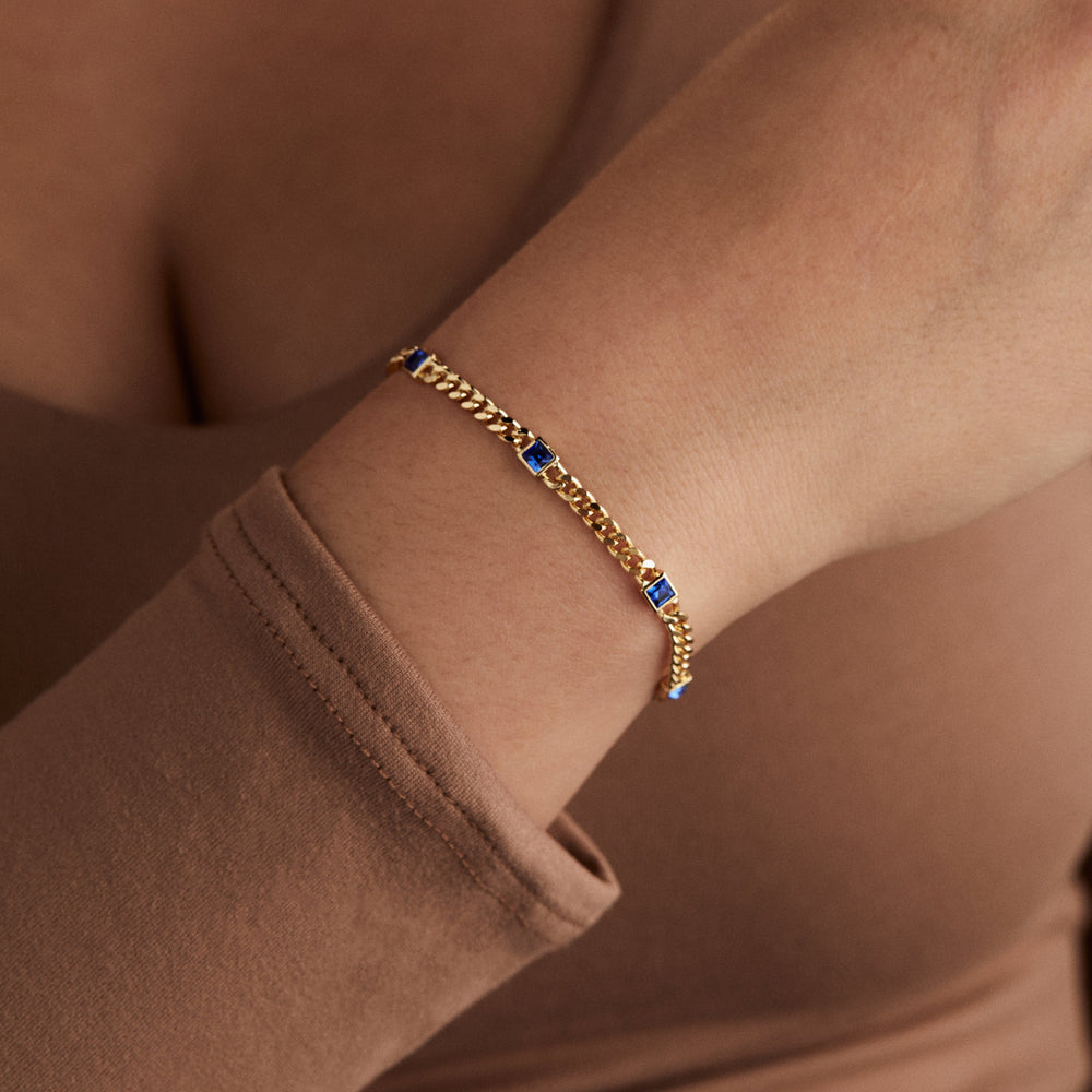 Sapphire Curb Chain Bracelet, September Birthstone Gold | Alex and Ani