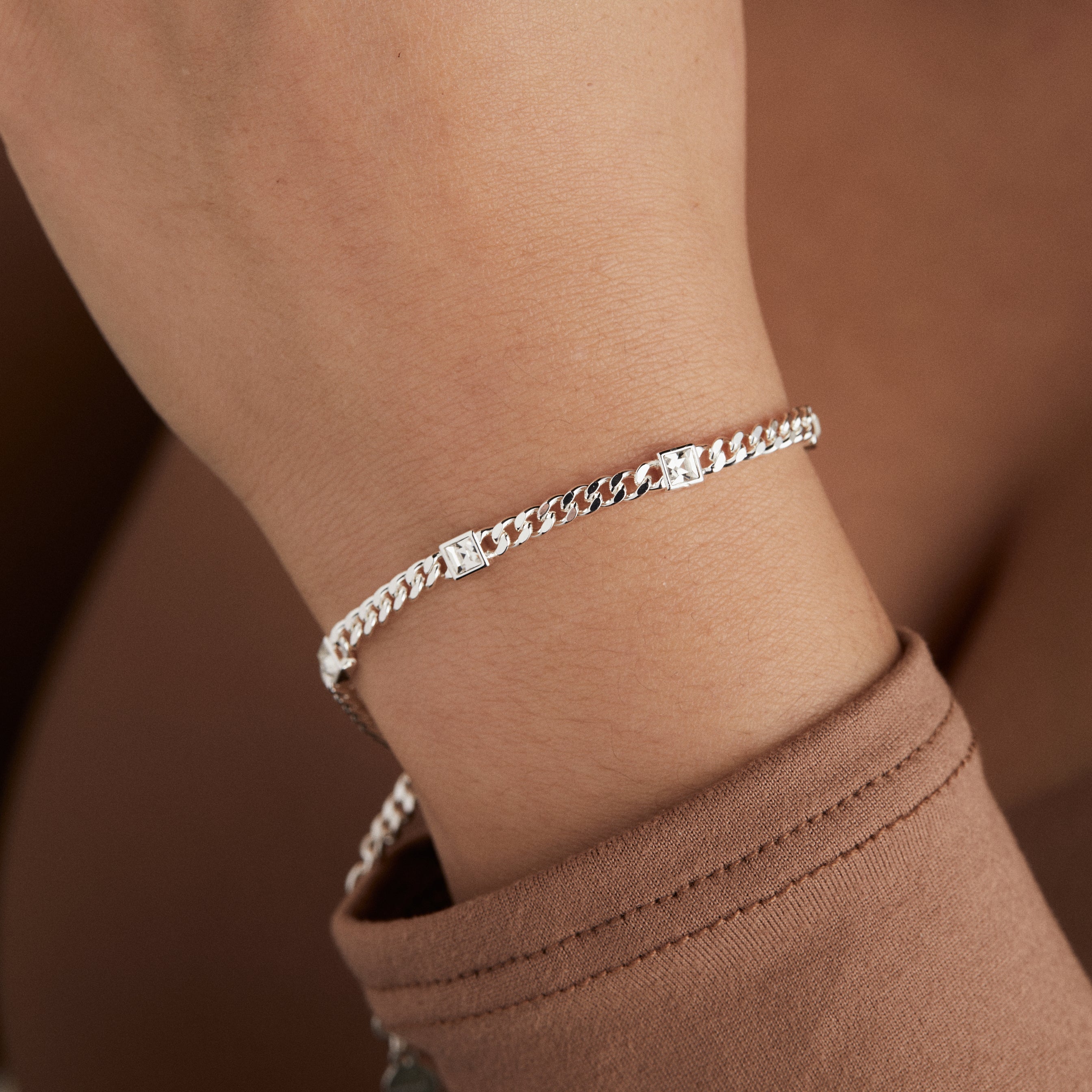 Clear Crystal Curb Chain Bracelet, April Birthstone Silver | Alex and Ani