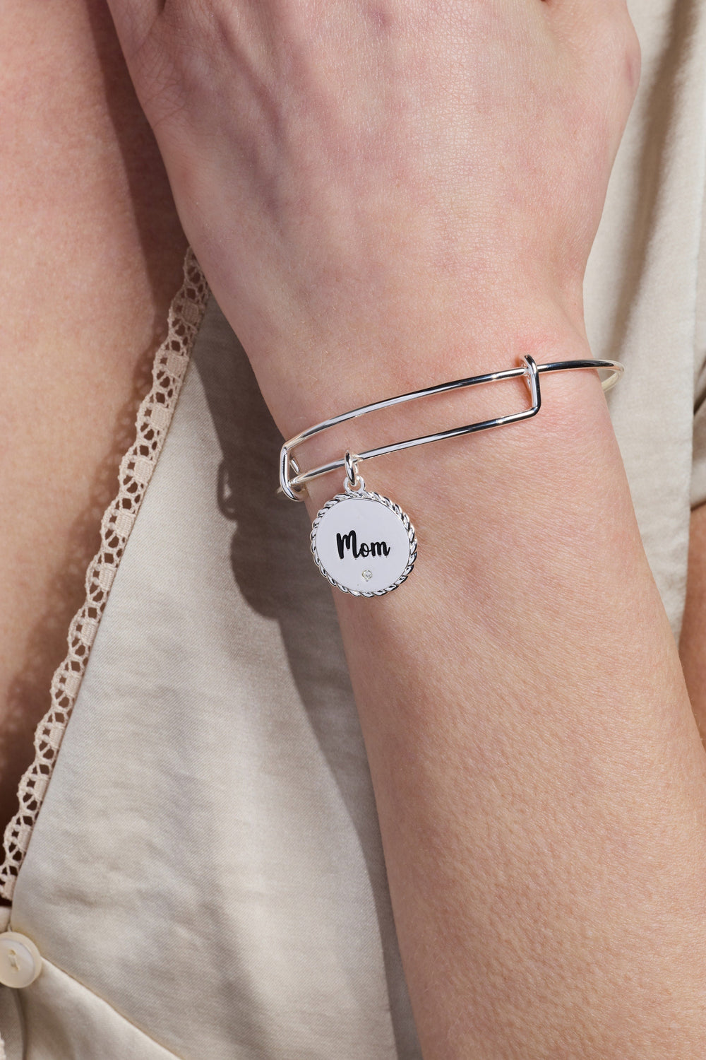 Mom Charm Bangle Gold | Alex and Ani