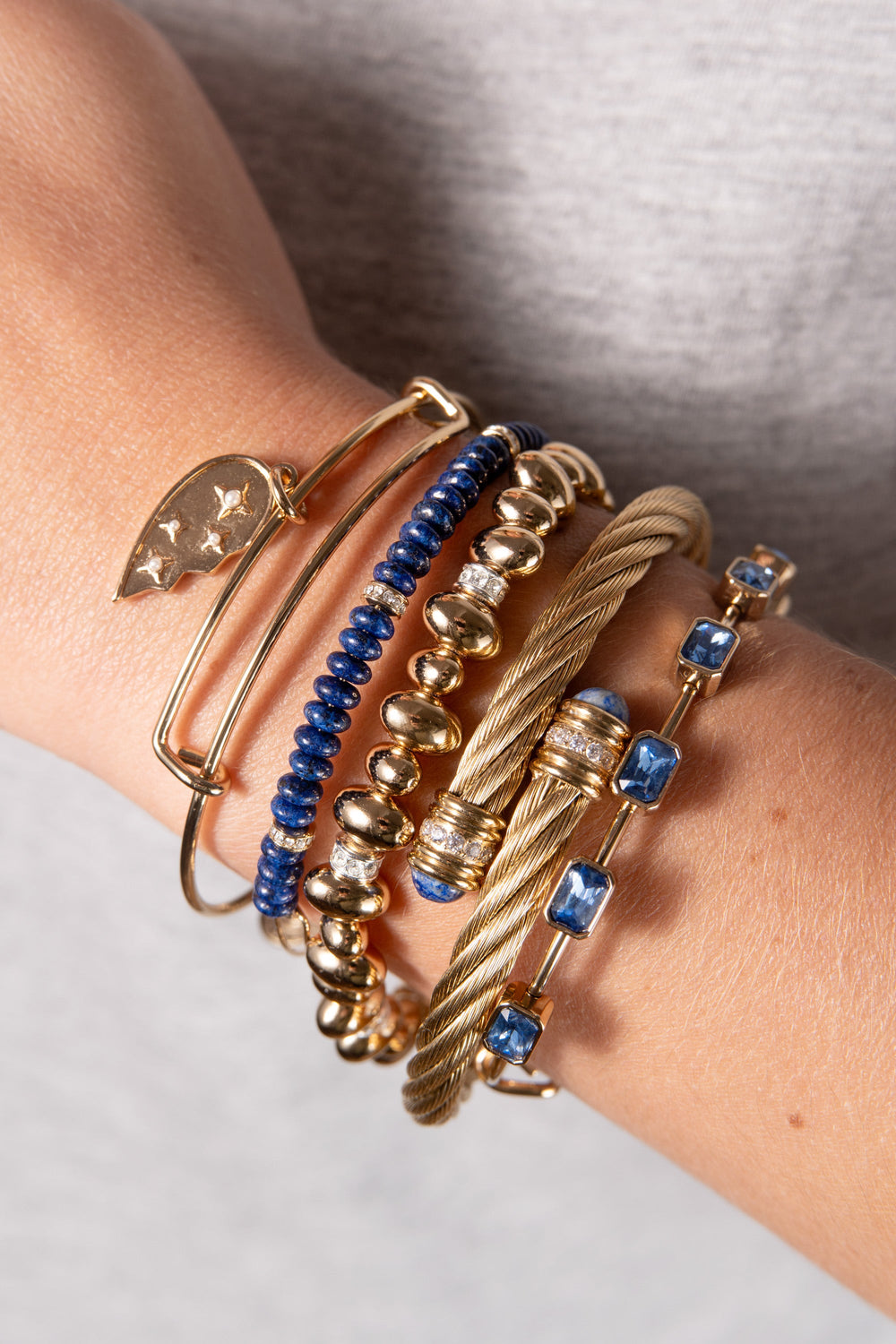 September Birthstone Emerald Cut Bangle Gold | Alex and Ani