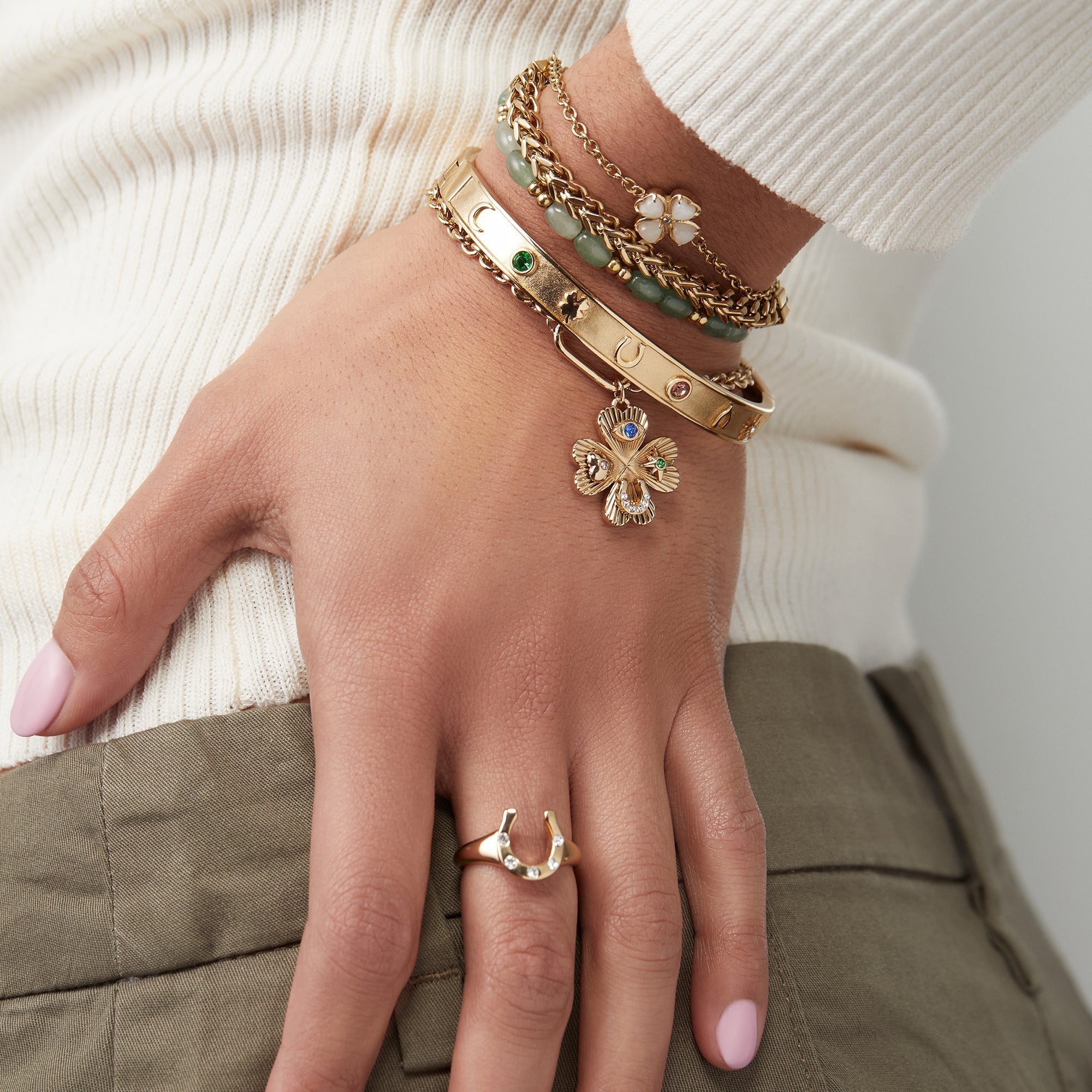 Lucky Hinge Bangle Gold | Alex and Ani