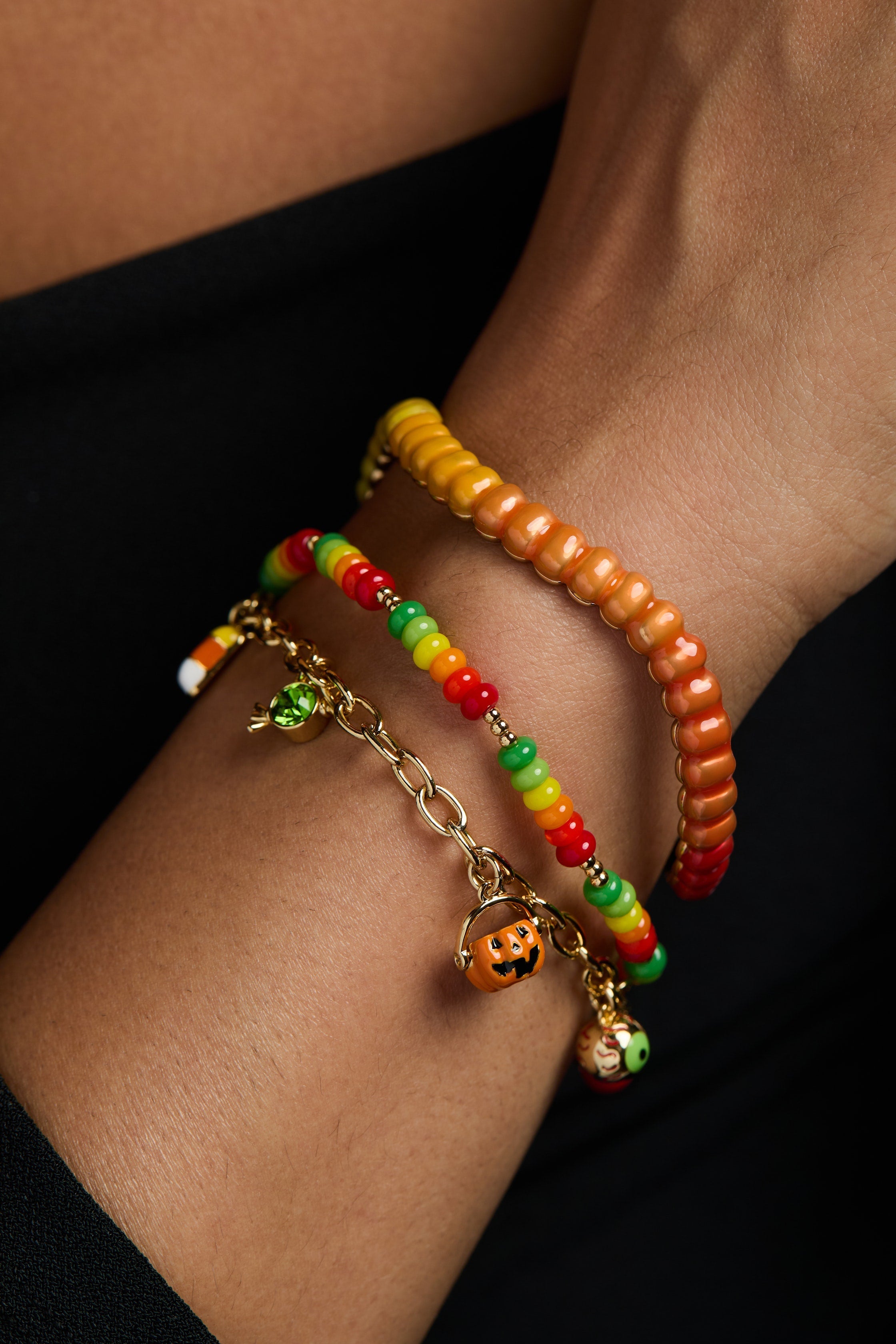 SOM - Trick or Treat Charm bracelet Gold | Alex and Ani