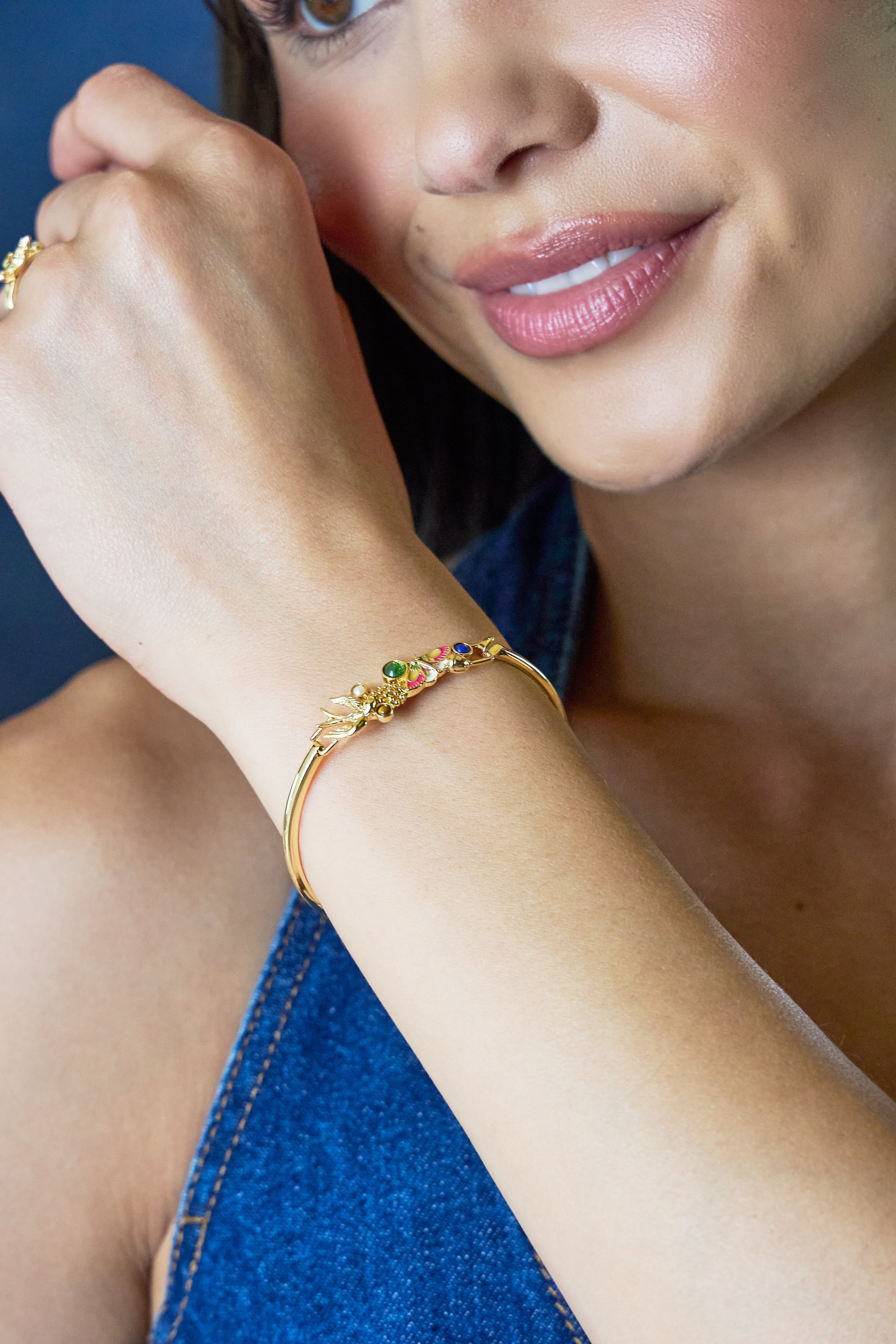 SOM - Mixed Woodland Tension Cuff Gold | Alex and Ani